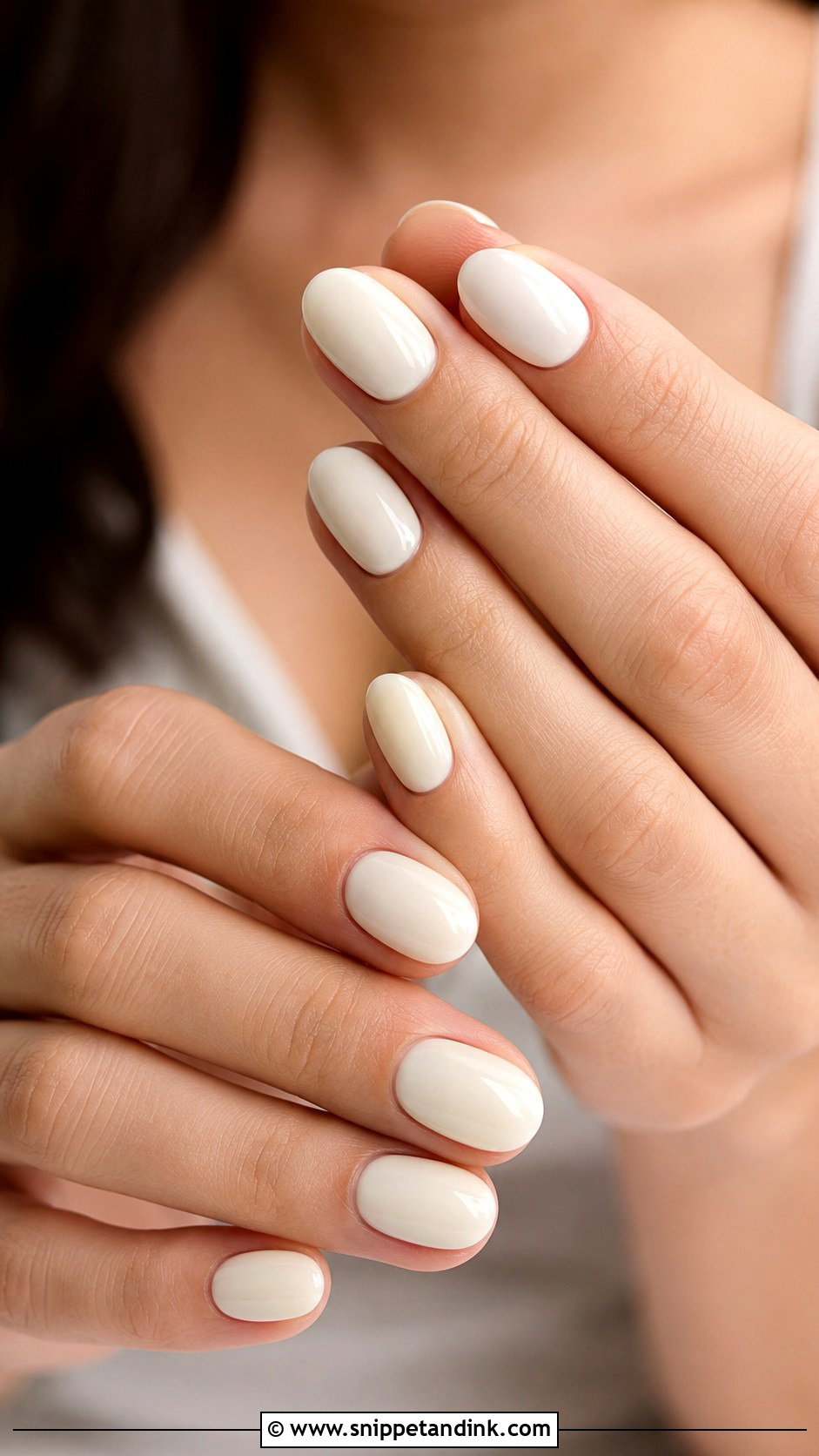 Ivory Bridal Nails - Snippet and Ink - 20 Minimal Bridal Nails