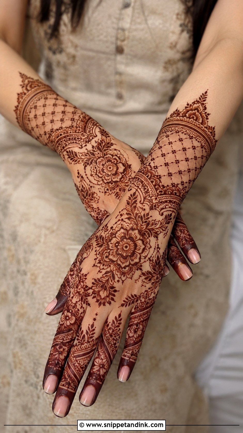 Jaali Aesthetic Mehndi Design - Snippet and Ink - 35 Aesthetic Mehndi Designs