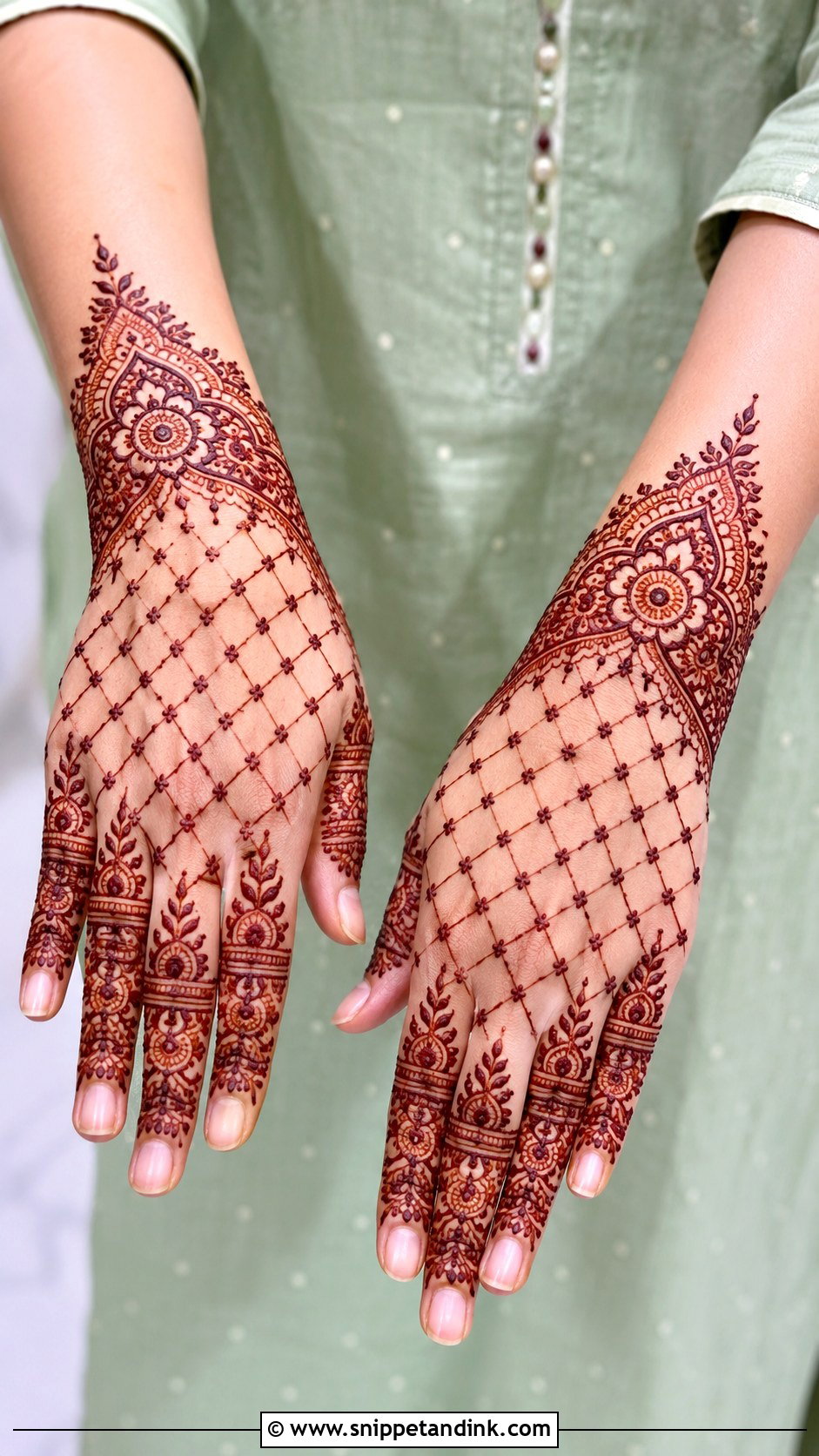 Jaali Back Hand Mehndi Design Simple - Snippet and Ink - 30 Simple Back Hand Mehndi Design Ideas