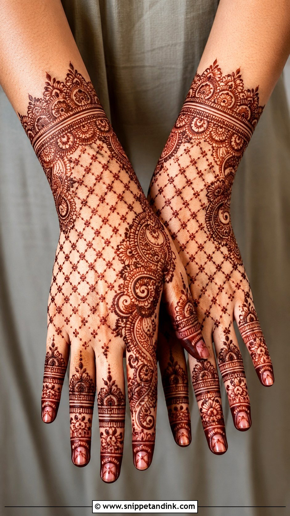 Jaali Backhand Mehndi Design - Snippet and Ink - 35 Latest Backhand Mehndi Designs