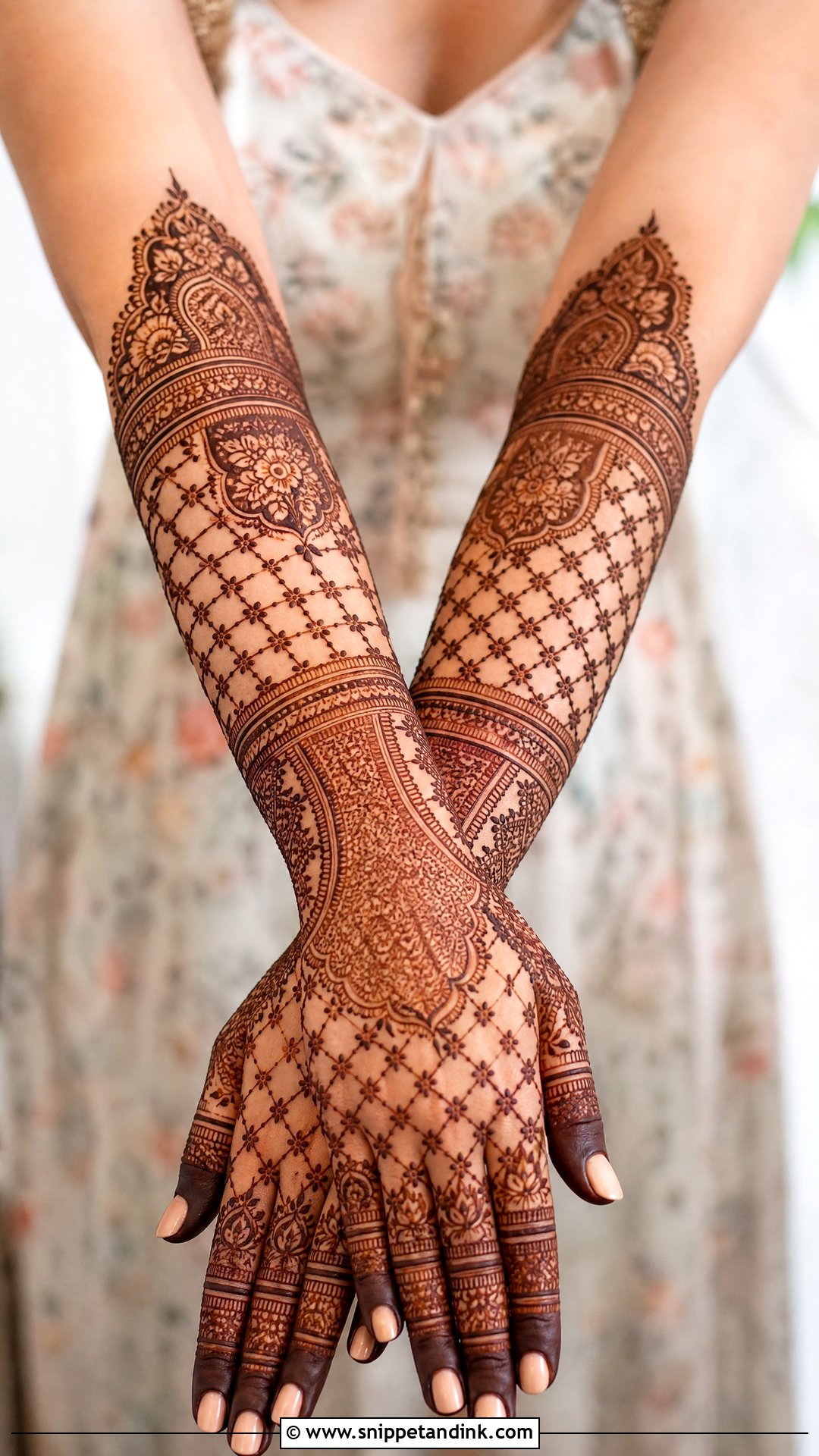 Jaali Bridal Back Full Hand Mehndi Design - Snippet and Ink - 25 New Bridal Back Full Hand Mehndi Designs