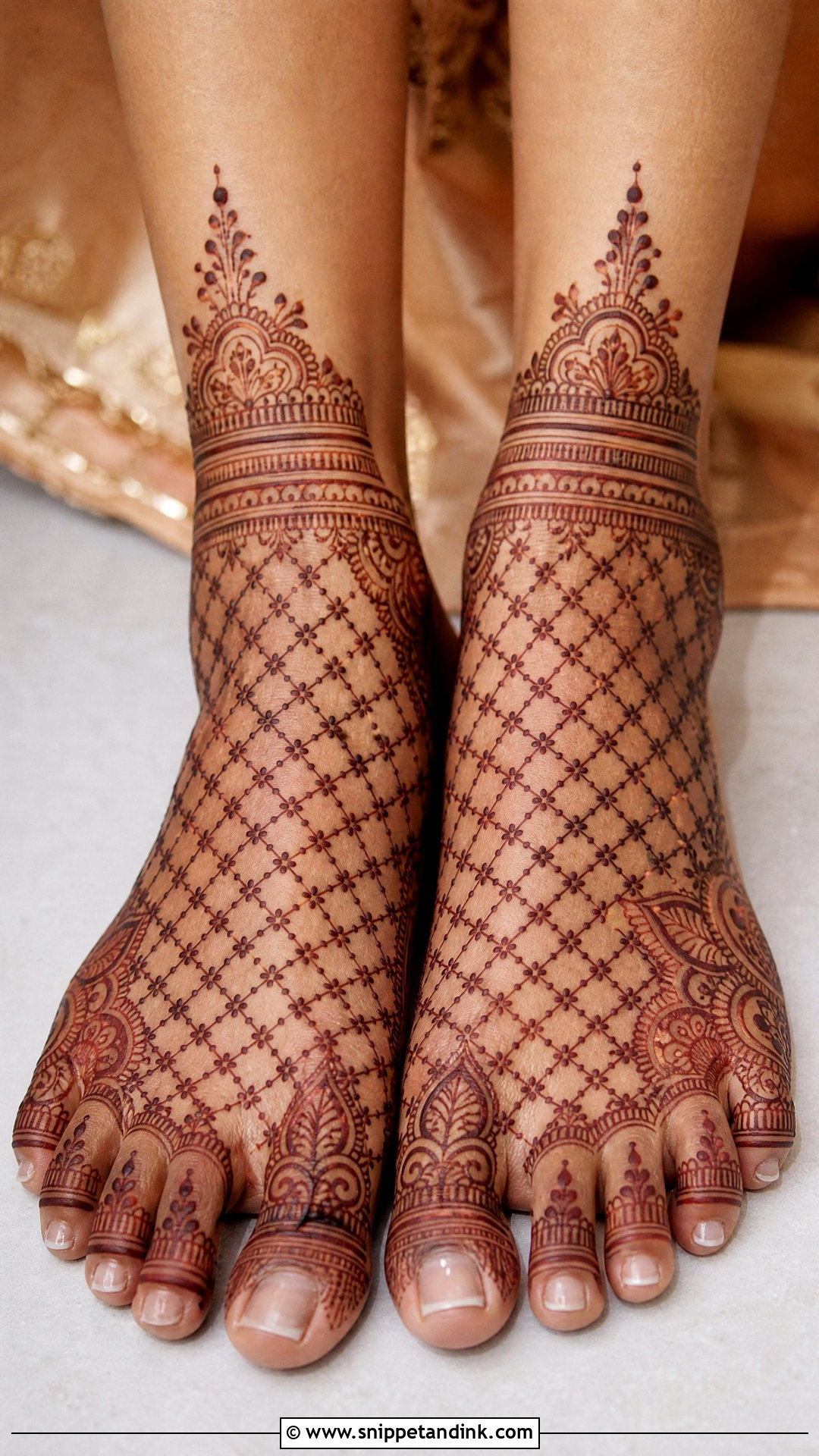 Jaali Bridal Foot Mehndi Design - Snippet and Ink - 20 Bridal Mehndi Designs Feet Brides