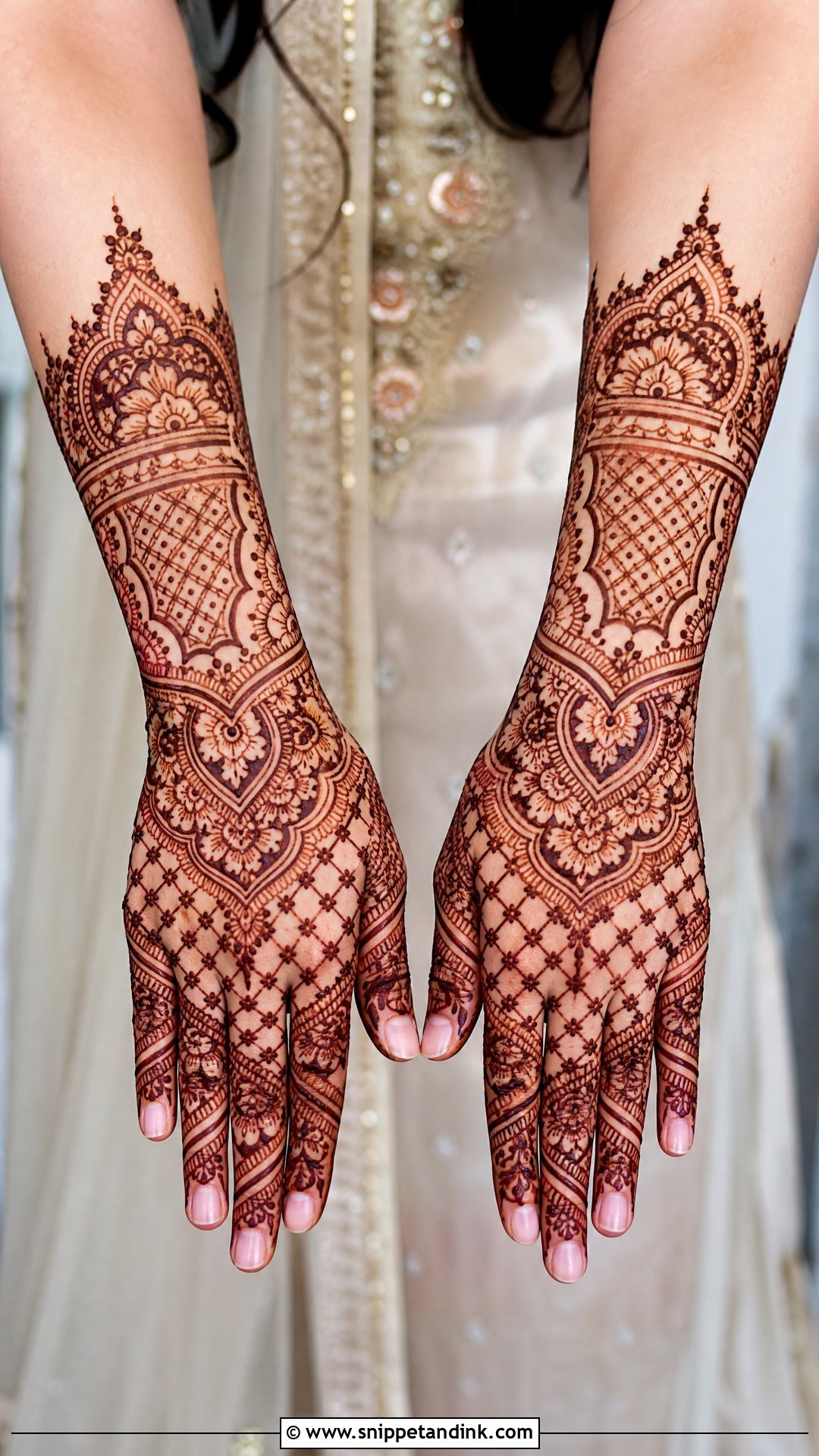 Jaali Bridal Mehndi Design - Snippet and Ink - 25 Dulhan Bridal Henna Mehndi Designs