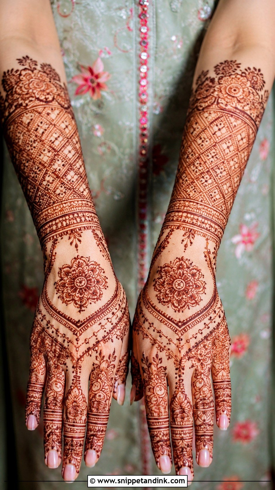 Jaali Bridal Mehndi Design - Snippet and Ink - 30 Latest Unique Bridal Mehndi Designs