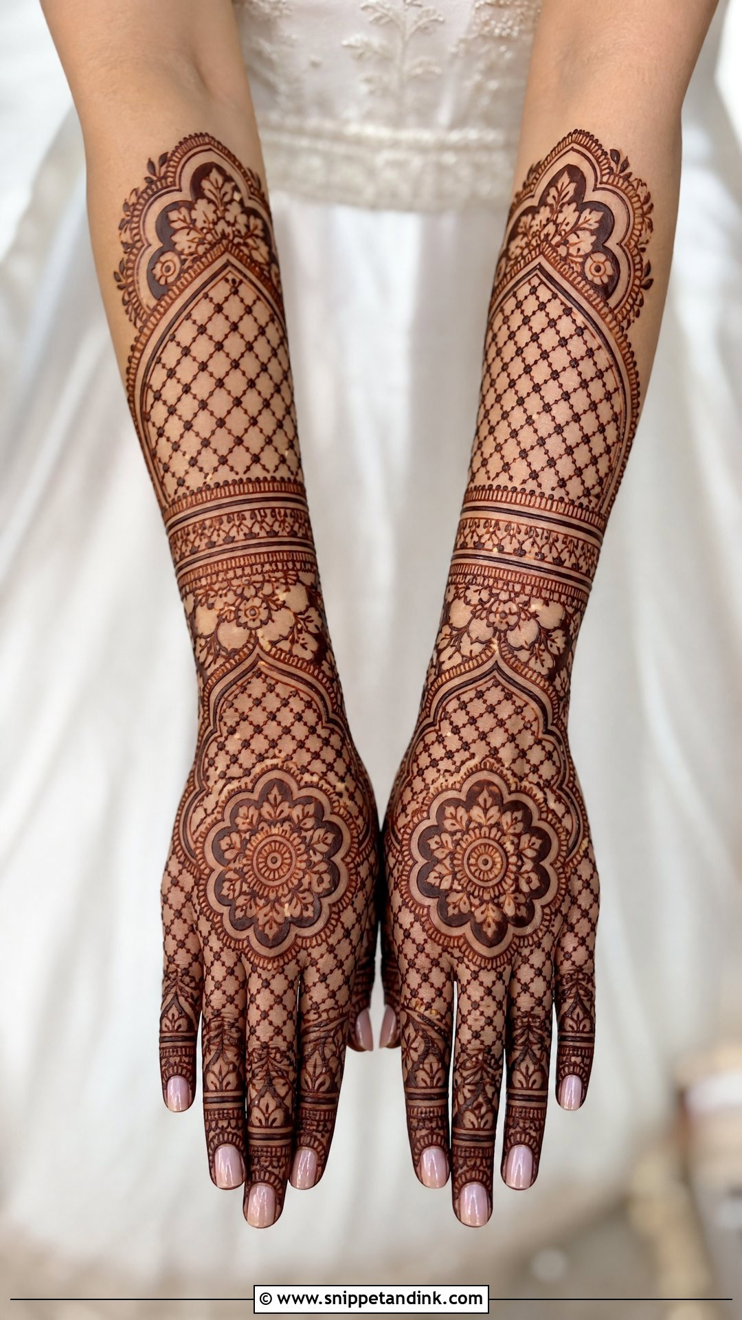 Jaali Bridal Mehndi Design - Snippet and Ink - 20 Bridal Mehndi Designs Brides