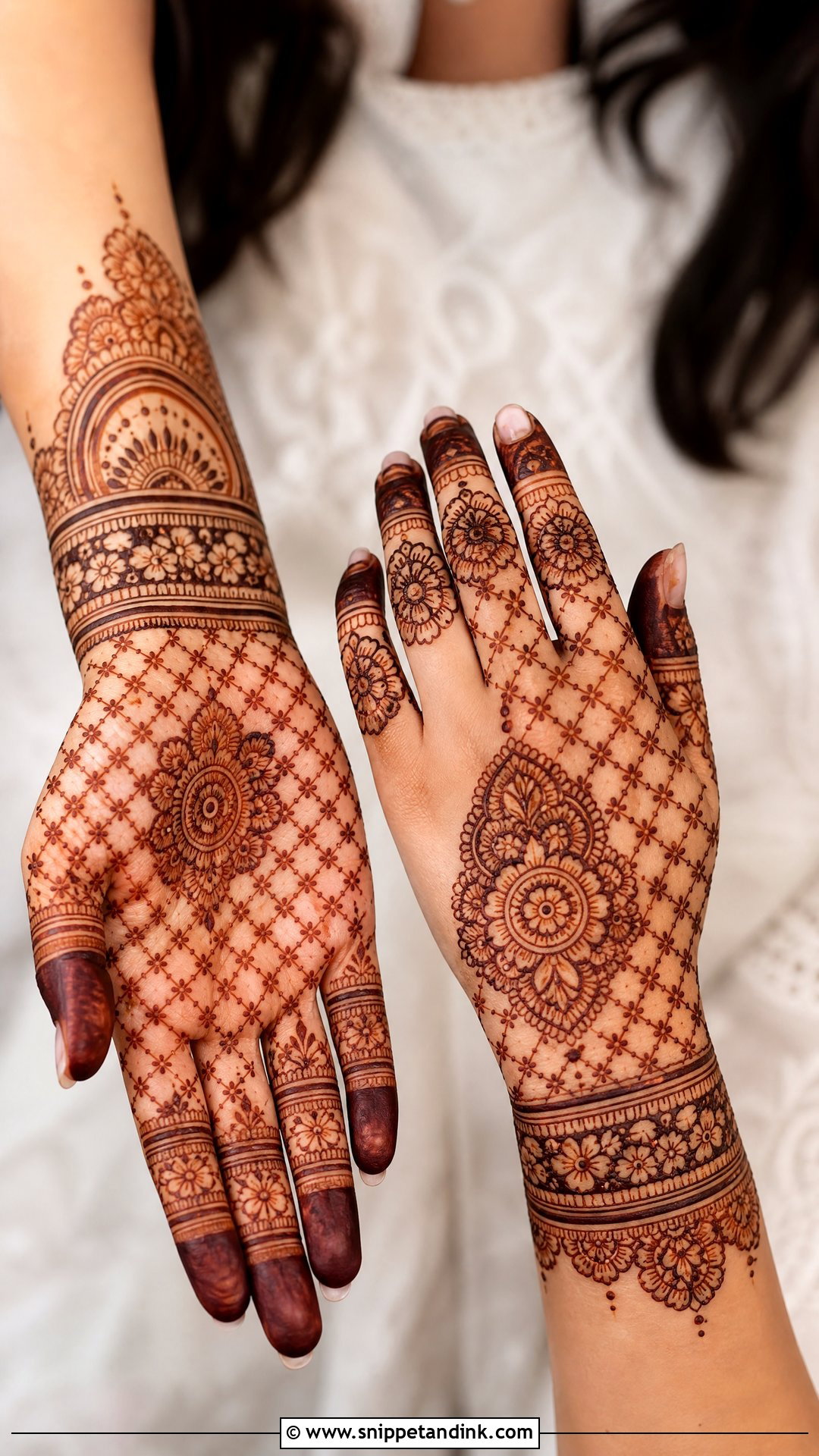 Jaali Bridal Mehndi Design - Snippet and Ink - 20 Bridal Mehndi Designs for Hands