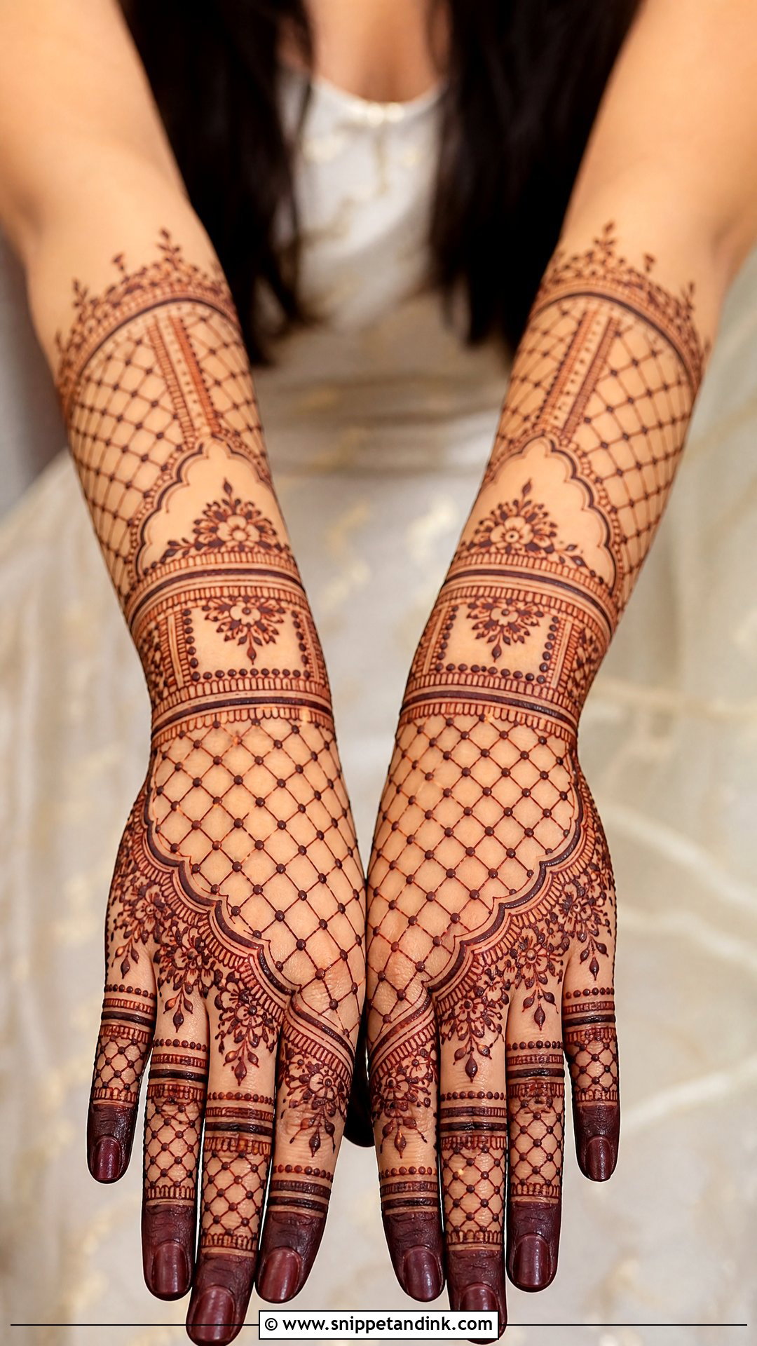 Jaali Bridal Mehndi Design Back Hand - Snippet and Ink - 25 Bridal Mehndi Designs Back Hands