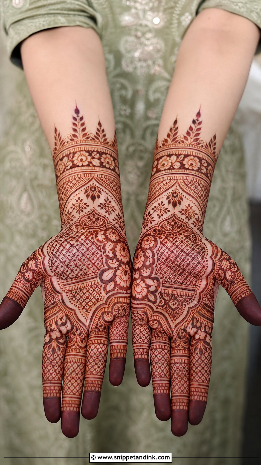 Jaali Bridal Mehndi Design Front Hand - Snippet and Ink - 20 Bridal Mehndi Designs Front Hands Brides