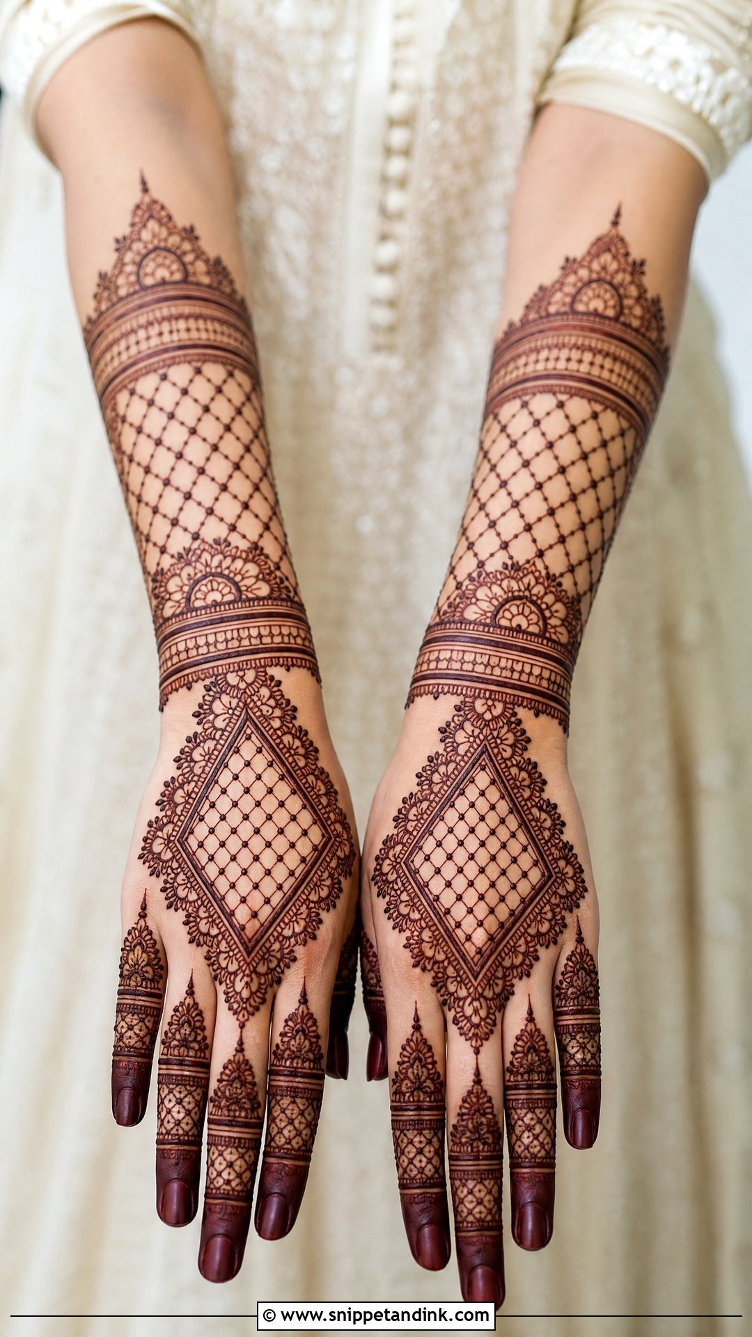 Jaali Bridal Wedding Henna Design - Snippet and Ink - 30 Wedding Henna Designs