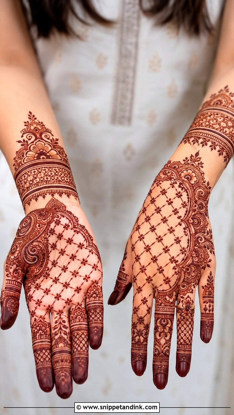 Jaali Fancy Mehndi Design - Snippet and Ink - 35 Fancy Mehndi Designs