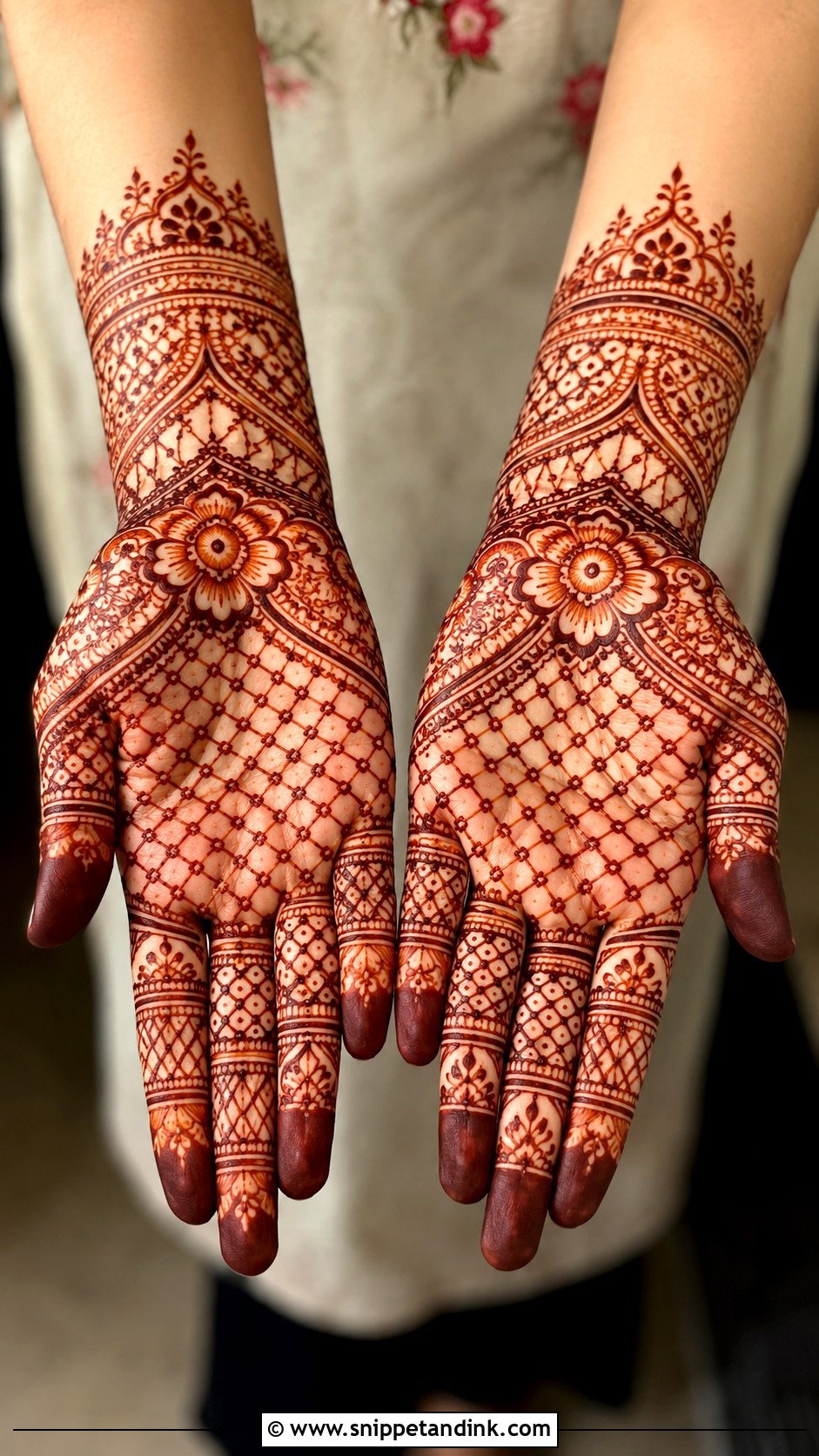 Jaali Front Hand Mehndi Design - Snippet and Ink - 35 Front Hand Mehndi Design Ideas