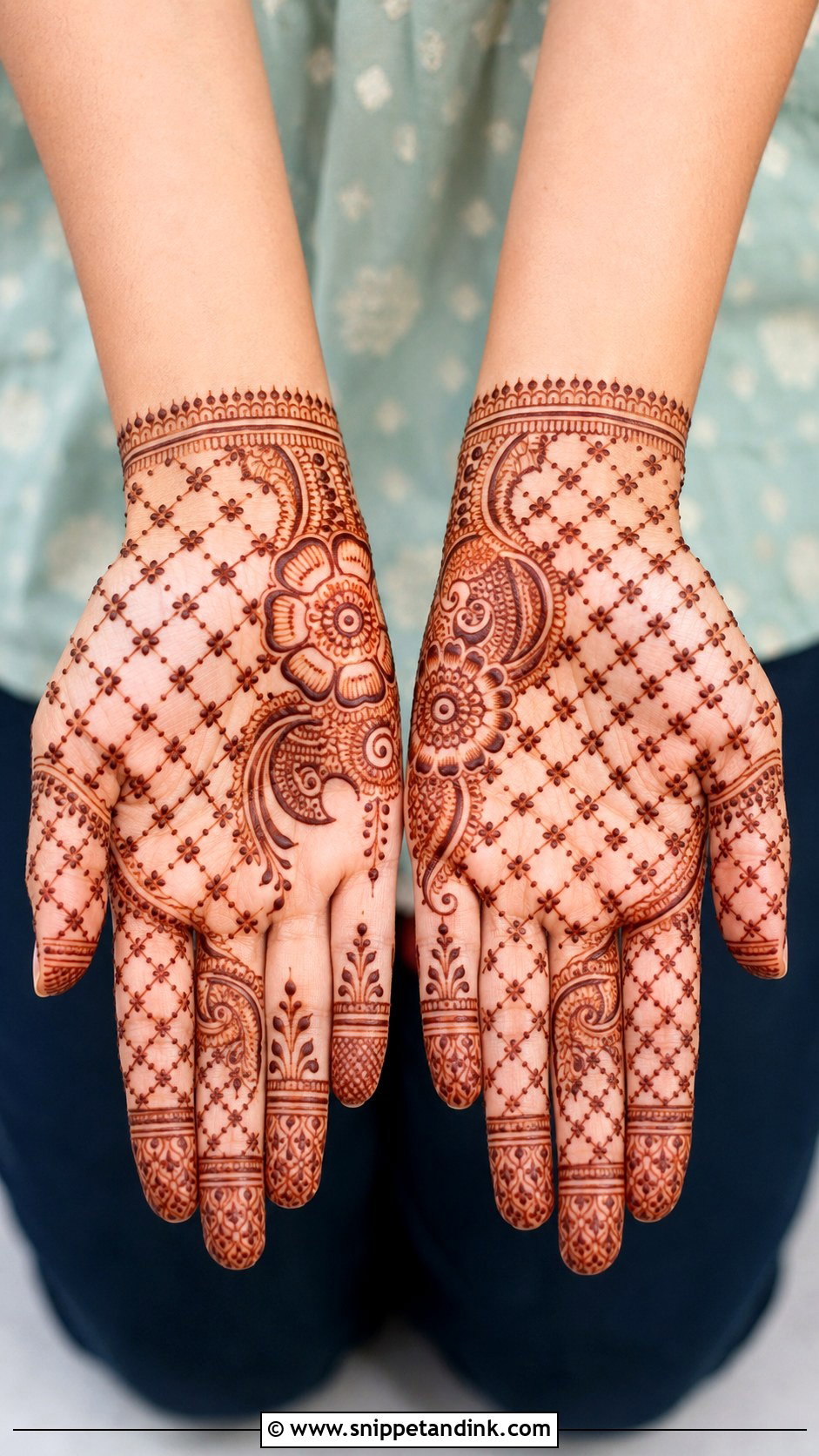 Jaali Front Hand Mehndi Design - Snippet and Ink - 35 Simple Unique Front Hand Mehndi Designs