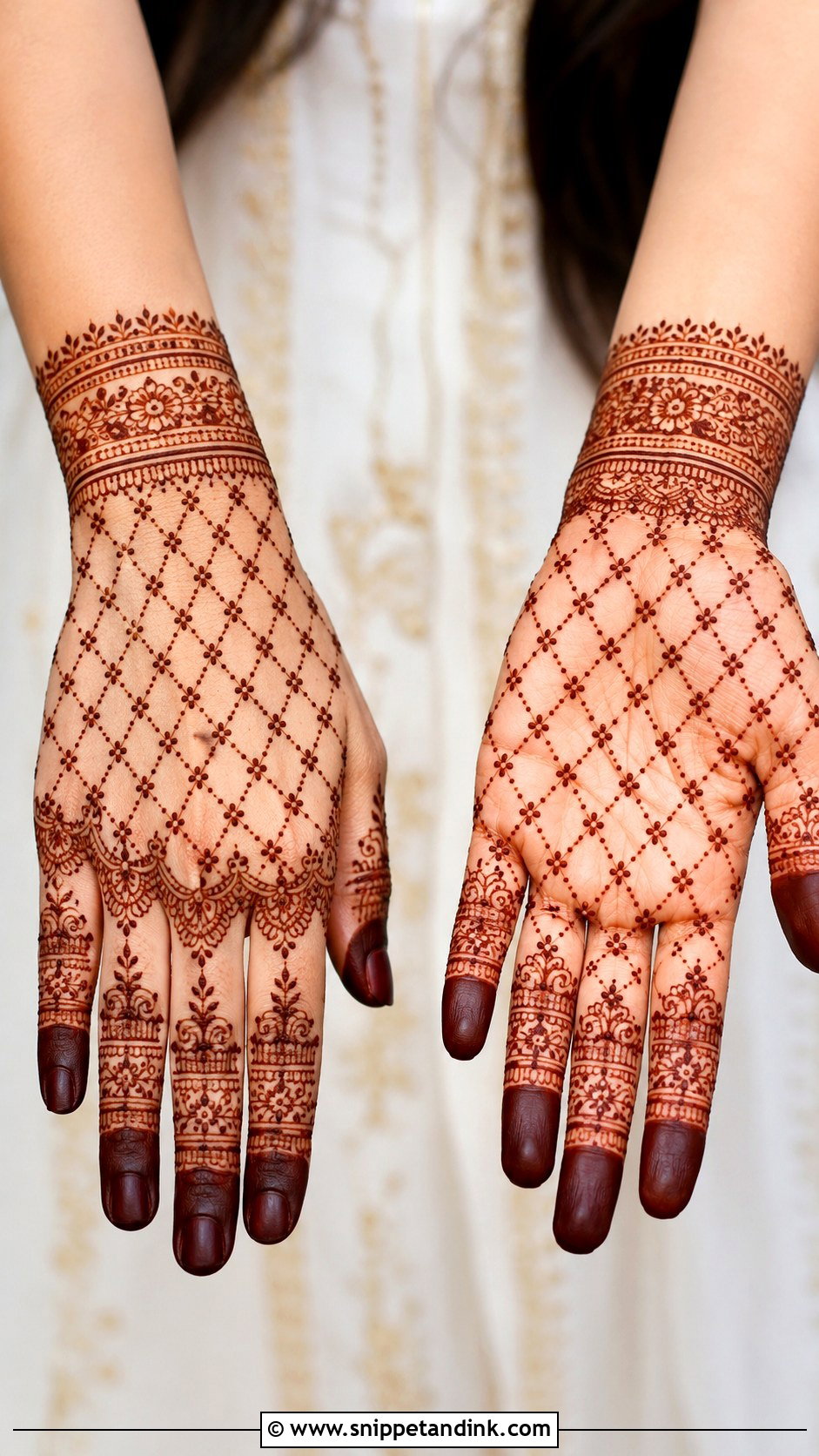 Jaali Mehndi Design - Snippet and Ink - 35 Henna (Mehndi) Design Ideas