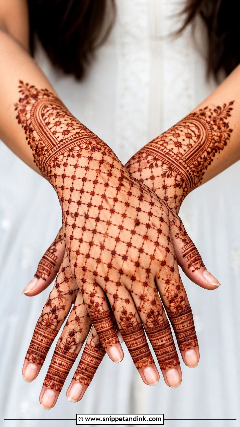 Jaali Mehndi Design - Snippet and Ink - 35 Mehndi Art Designs