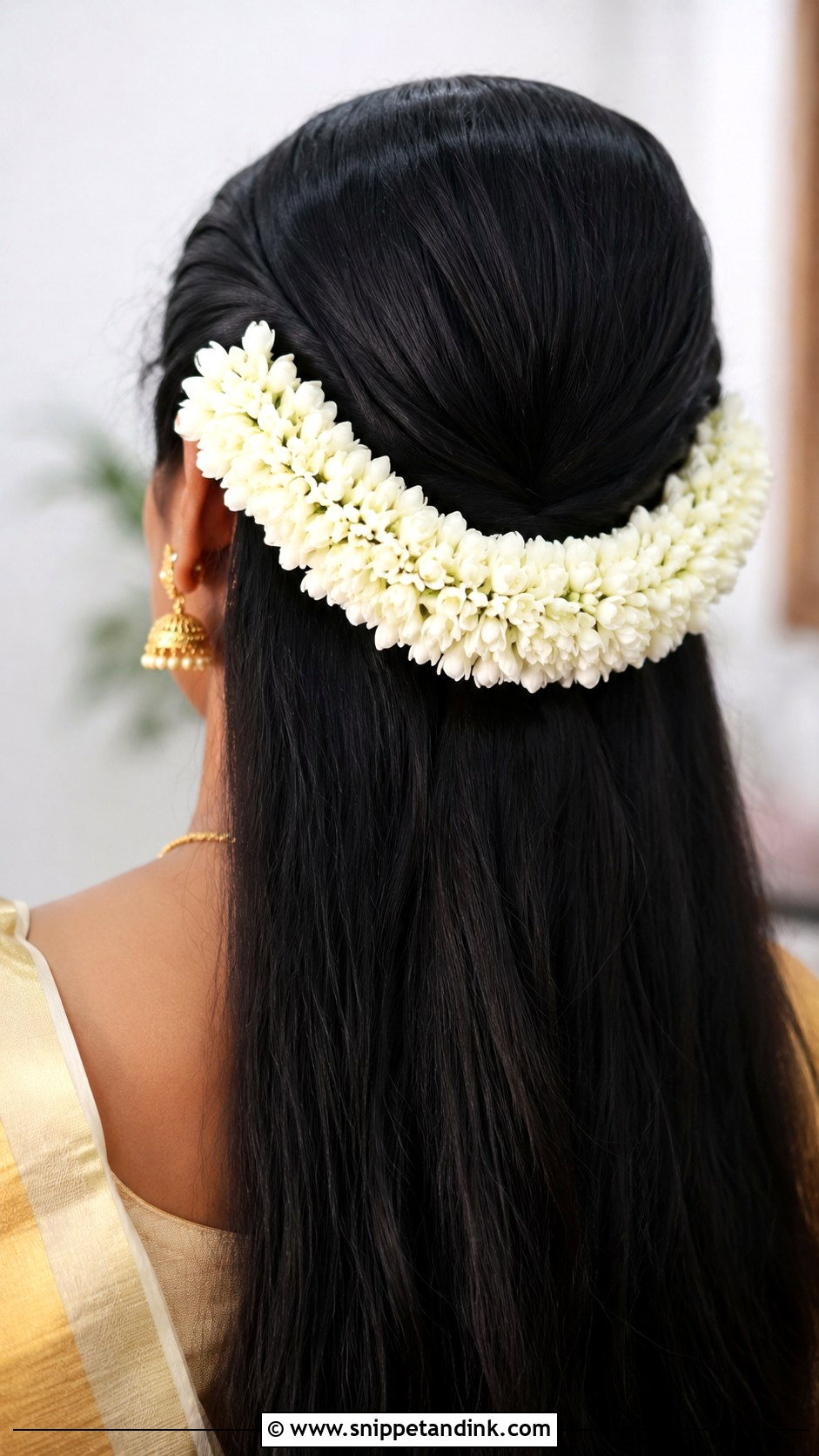 Jasmine Half Moon Style - Snippet and Ink - 25 Jasmine Flower Hairstyle Ideas