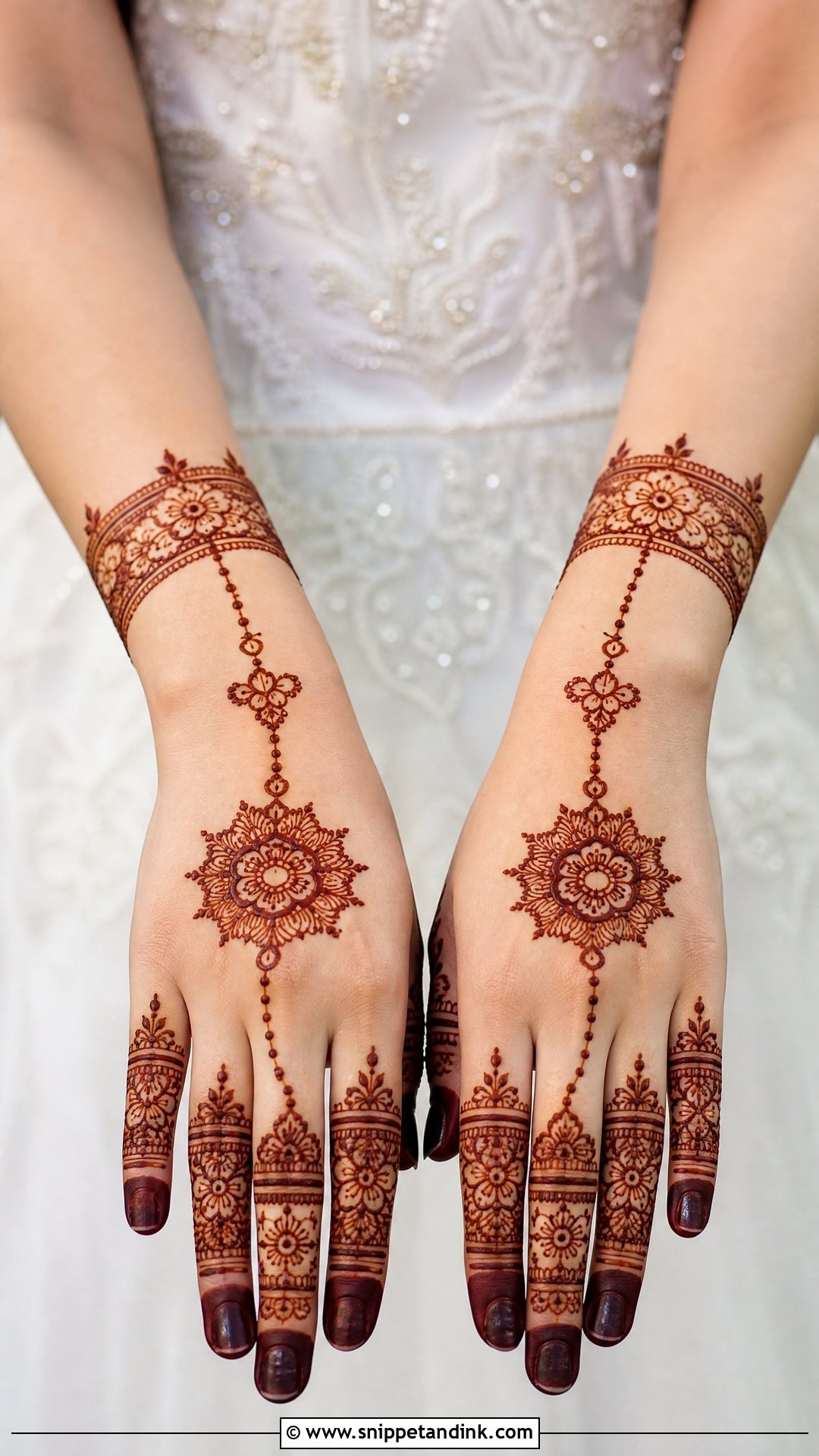 Jewelry Bridal Mehndi Design - Snippet and Ink - 20 Bridal Mehndi Designs Figures