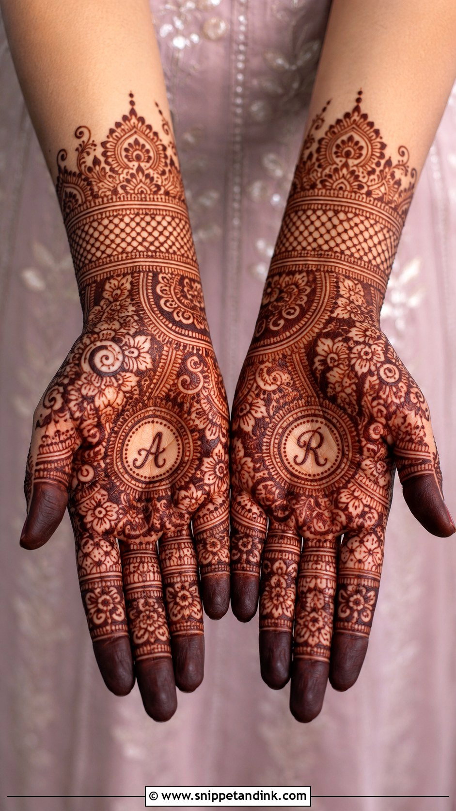 Karwa Chauth Aesthetic Mehndi Design - Snippet and Ink - 35 Aesthetic Mehndi Designs
