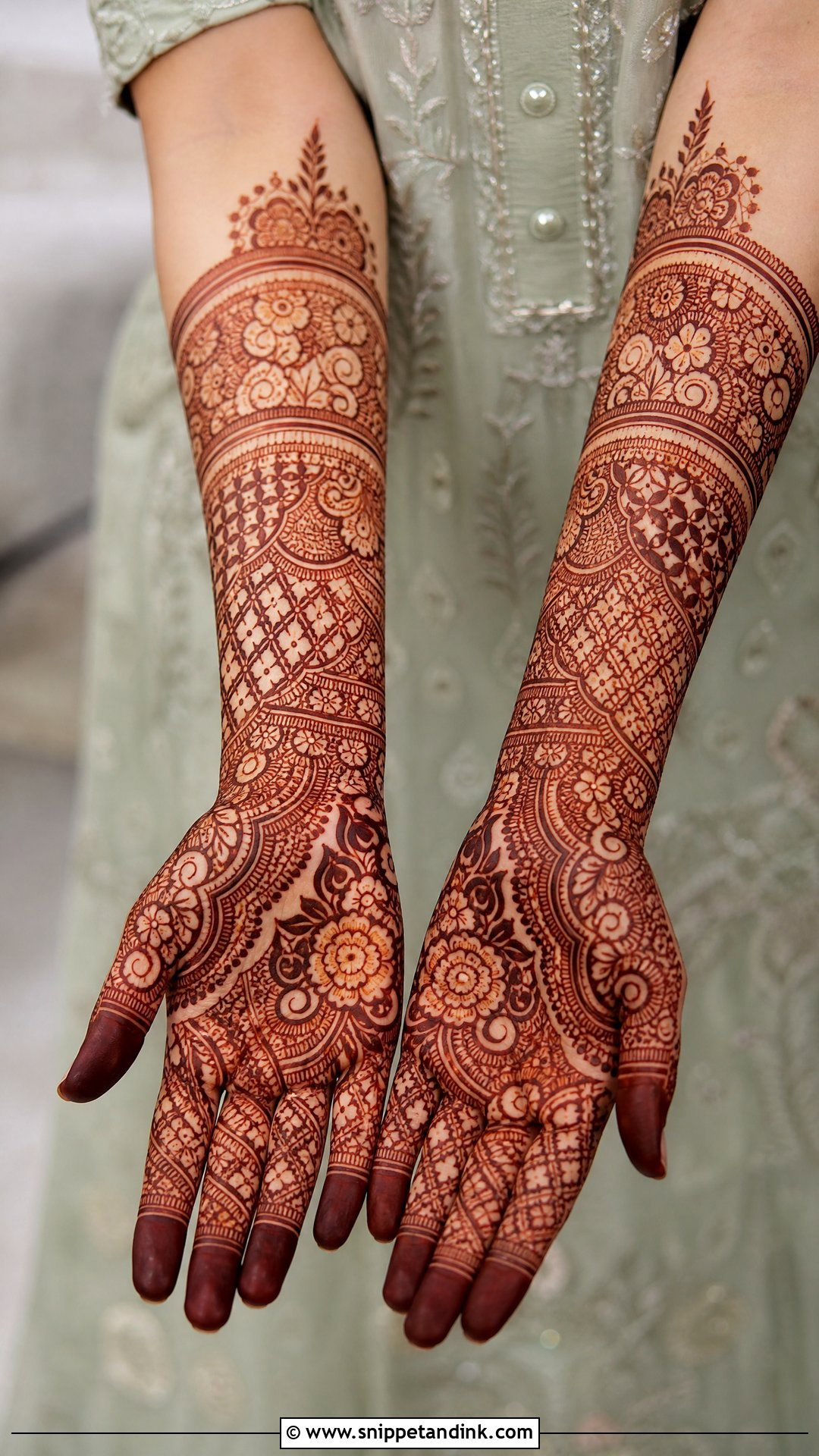 Kashees Full Hand Bridal Mehndi Design - Snippet and Ink - 20 Kashees Bridal Mehndi Designs