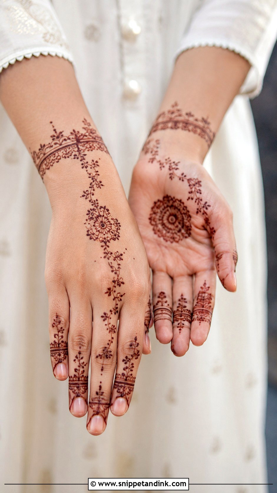 Kashees Minimal Mehndi Design - Snippet and Ink - 35 Kashee's Mehndi Designs