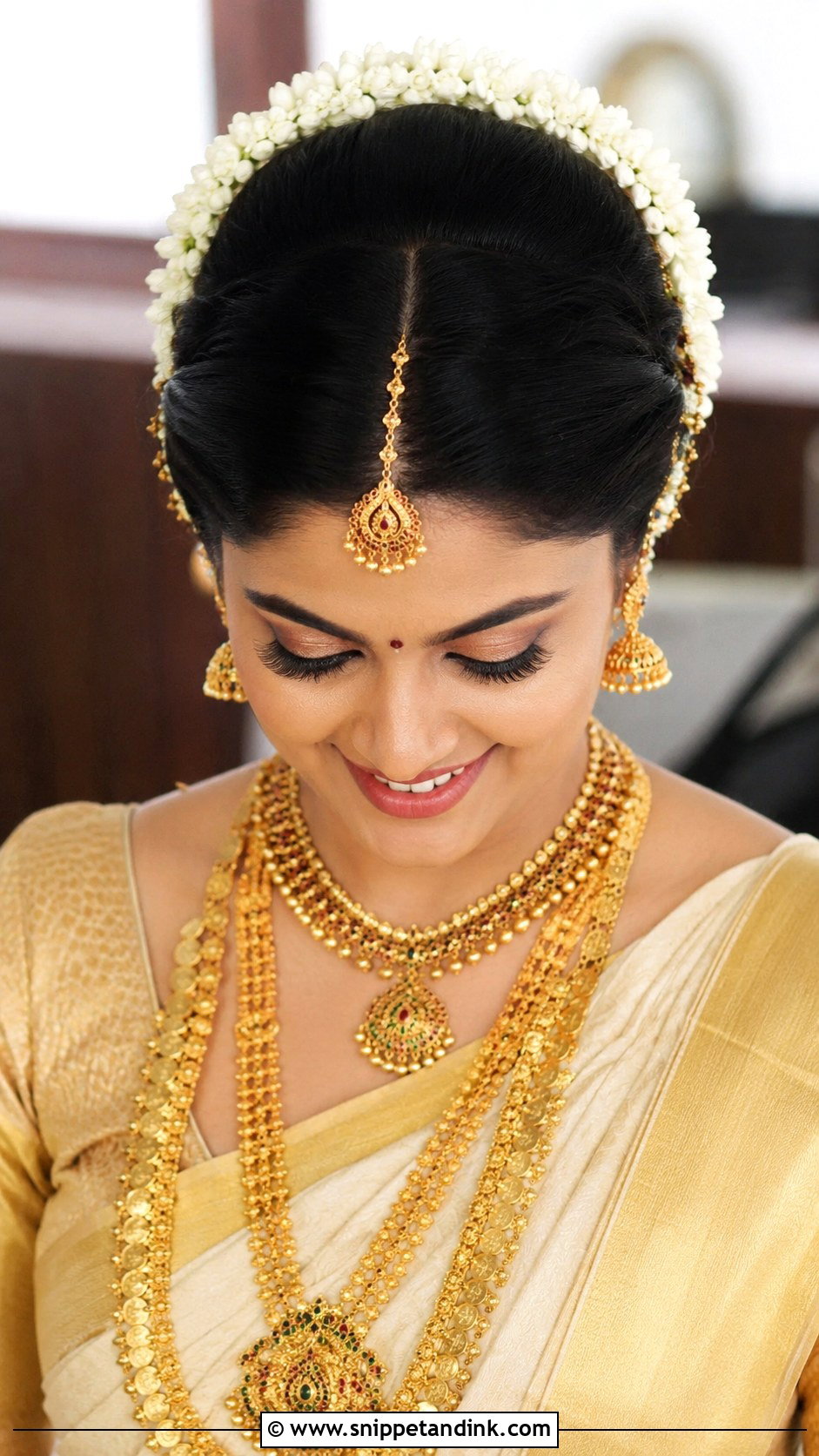 Kerala Hindu Wedding Bun With Temple Jewelry - Snippet and Ink - 20 Kerala Hindus Wedding Hairstyles