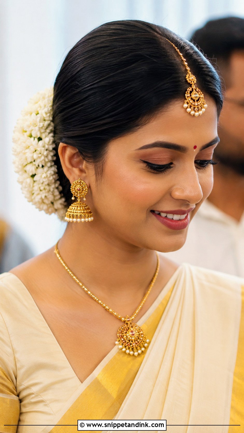 Kerala Hindu Wedding Center Part Bun - Snippet and Ink - 20 Kerala Hindus Wedding Hairstyles