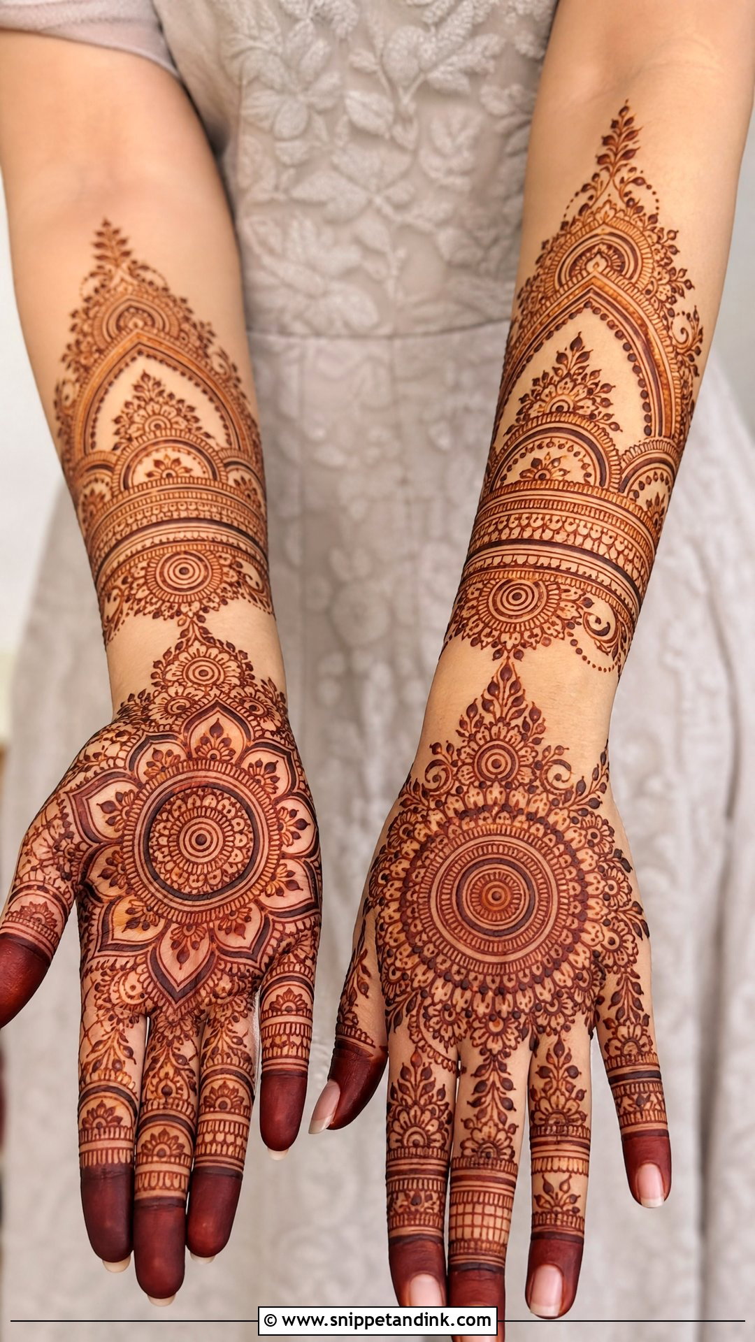 Khafif Mandala Bridal Mehndi Design - Snippet and Ink - 20 Khafif Full Hand Bridal Mehndi Designs