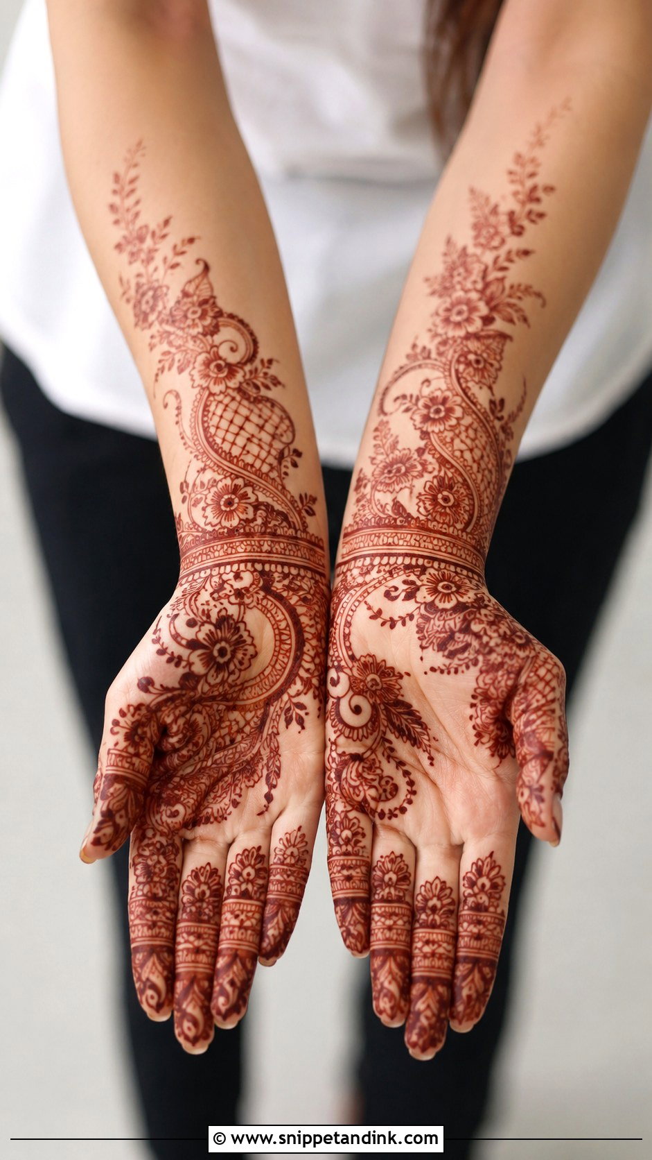 Khafif Mehndi Design For Forearm - Snippet and Ink - 35 Khafif Mehndi Design Ideas