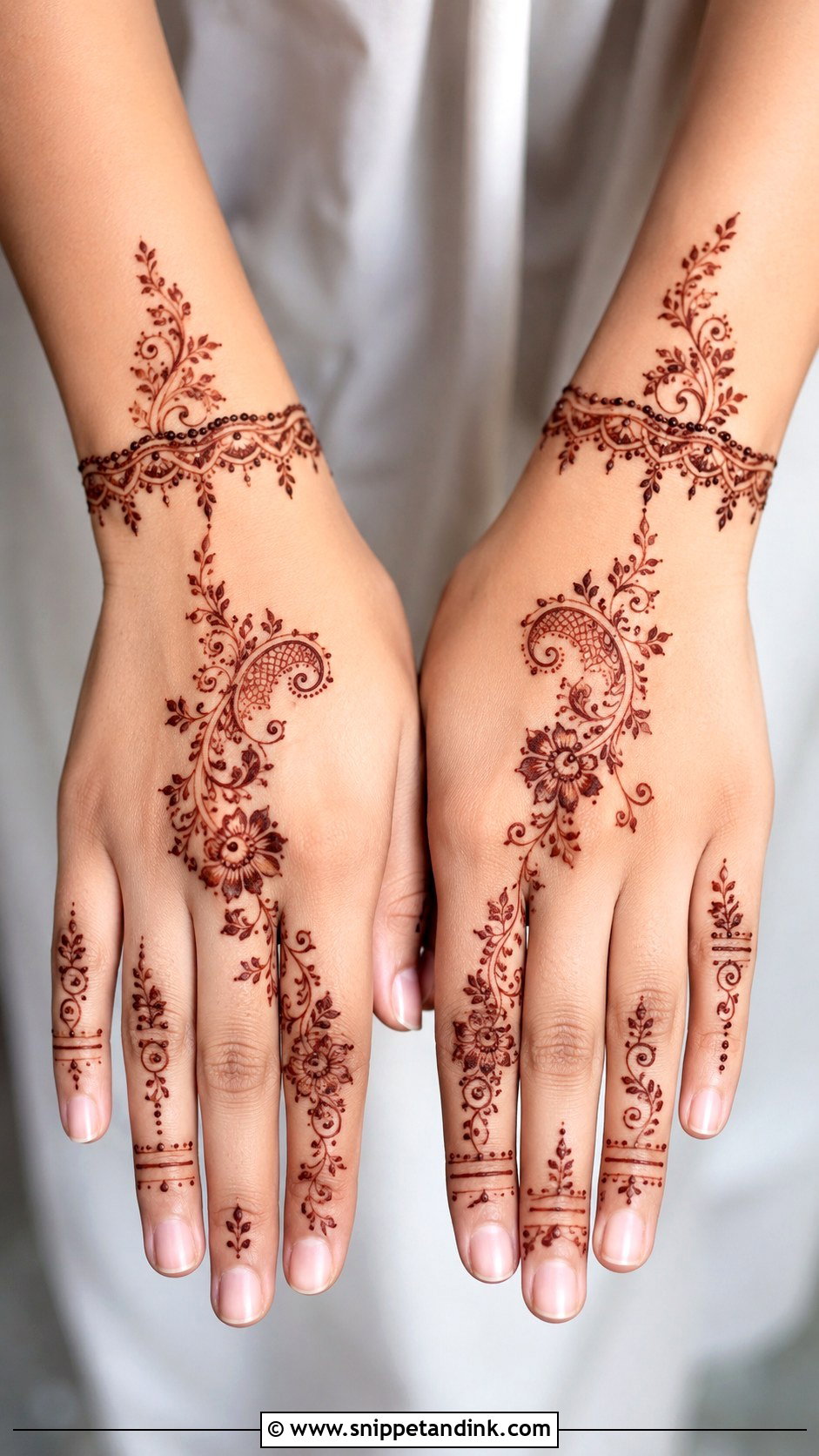 Khafif Mehndi Design For Nikah - Snippet and Ink - 35 Khafif Mehndi Design Ideas