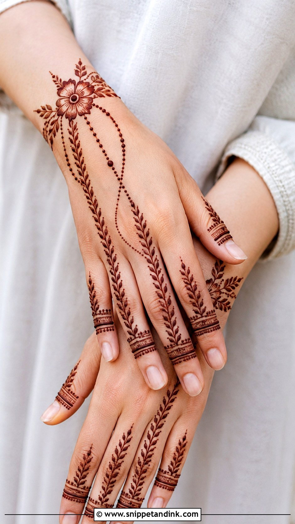 Khafif Mehndi Design For Short Fingers - Snippet and Ink - 35 Khafif Mehndi Designs