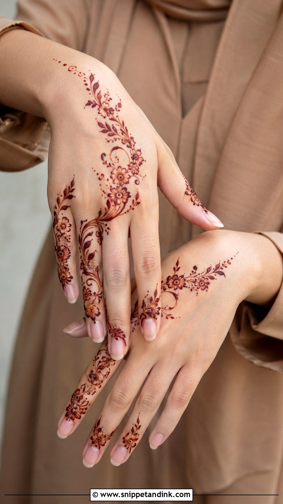Khafif Mehndi Design - Snippet and Ink - 30 Elegant Mehndi Designs