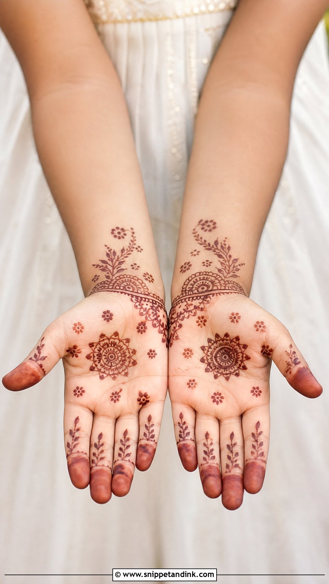 Kids Inside Mehndi Design - Snippet and Ink - 25 Inside Mehndi Designs