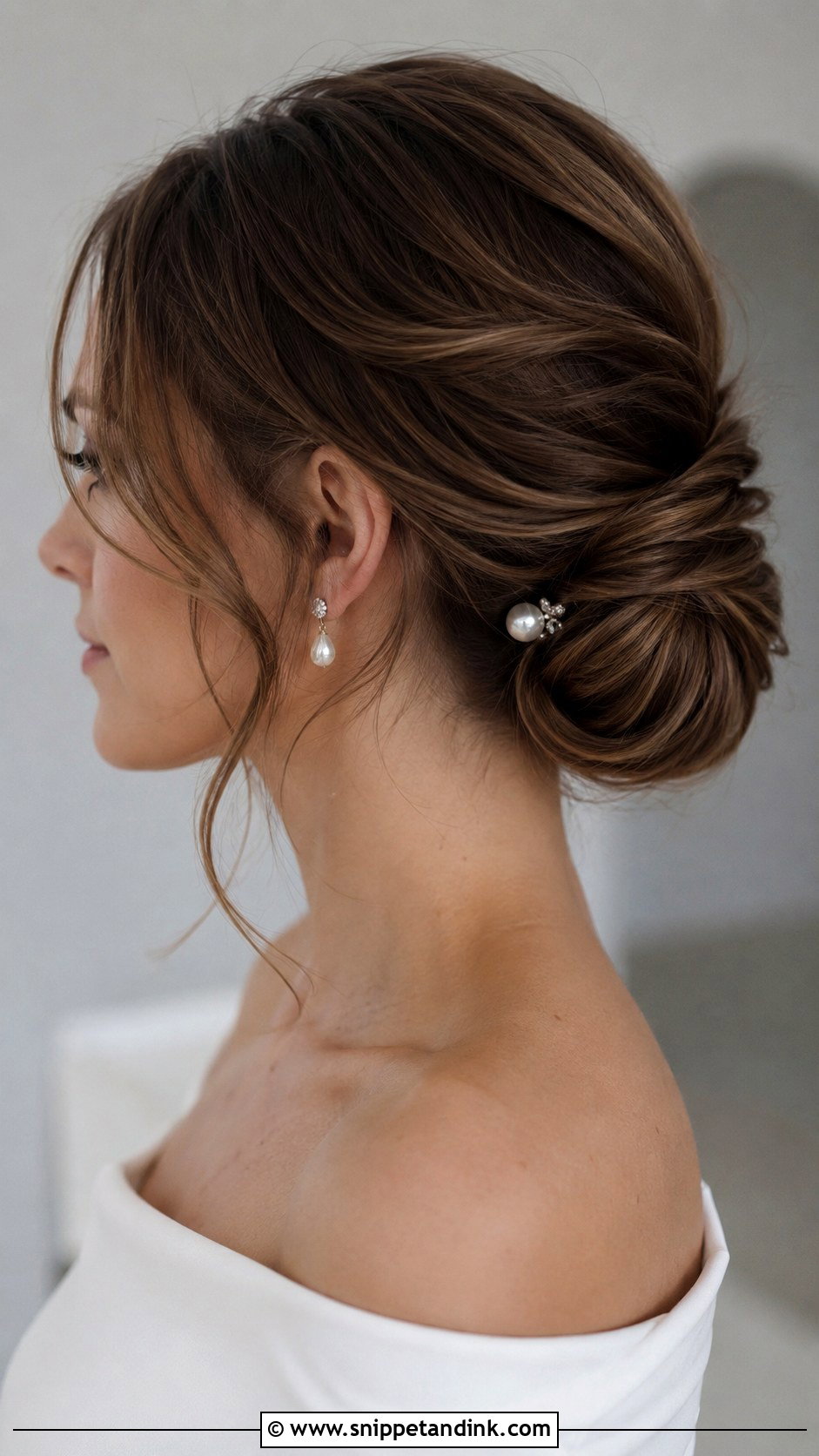 Knotted Chignon For Short Hair - Snippet and Ink - 20 Short Hair for Wedding Guest Ideas