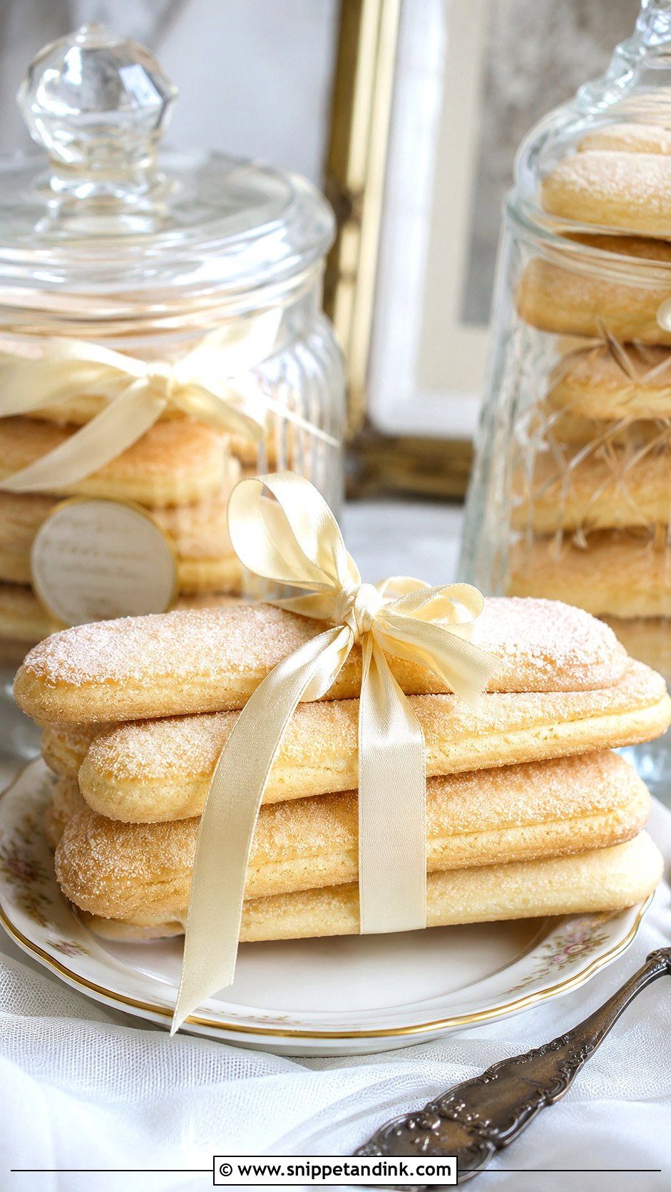 Ladyfinger Cookies - Snippet and Ink - 20 Vintage Wedding Cookies