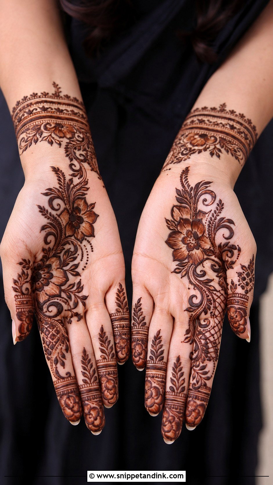 Latest Arabic Front Hand Mehndi Design - Snippet and Ink - 35 Latest Arabic Front Hand Mehndi Designs