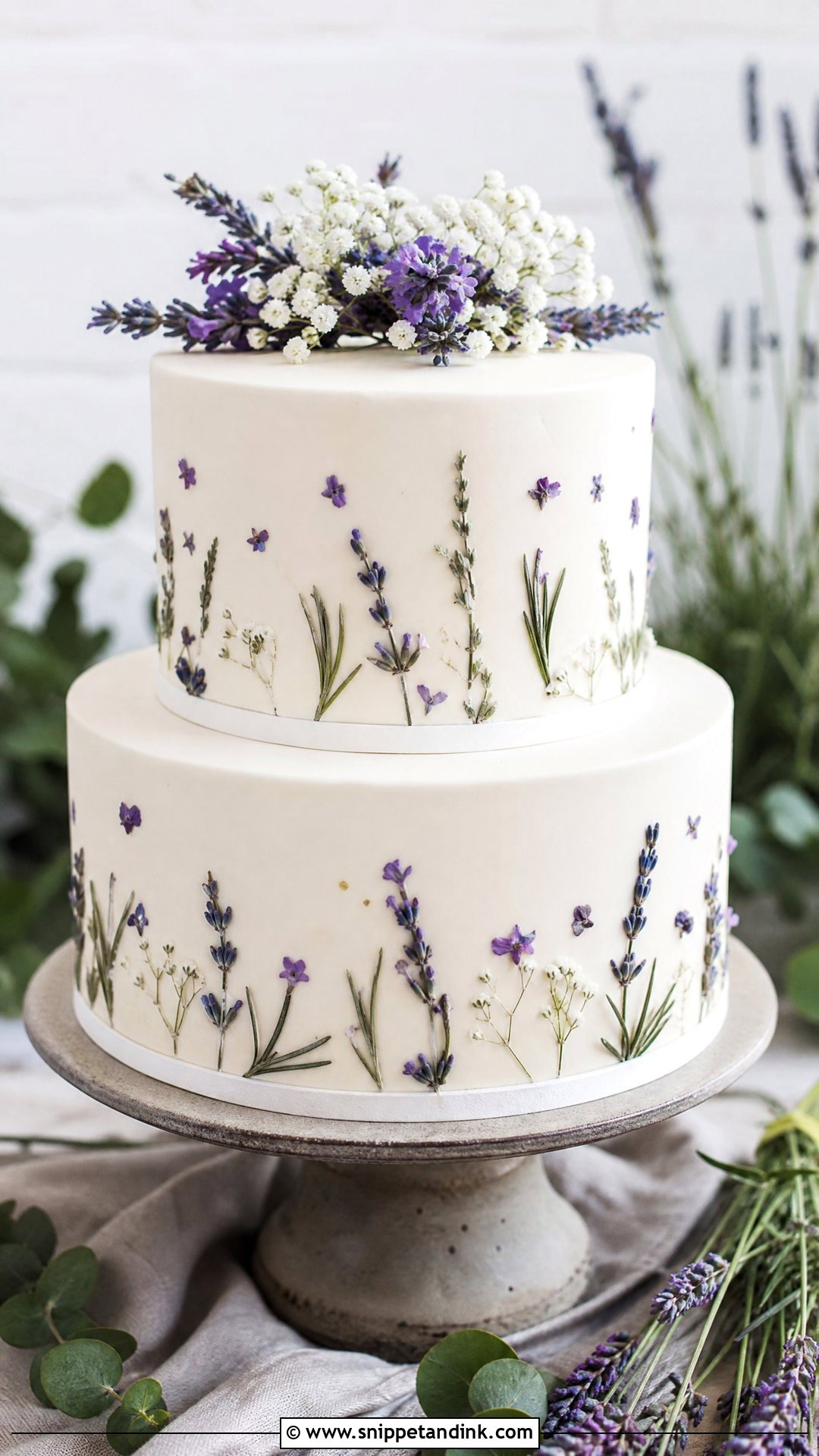 Lavender Wedding Cake - Snippet and Ink - 25 Flower Theme Cake Ideas for Wedding