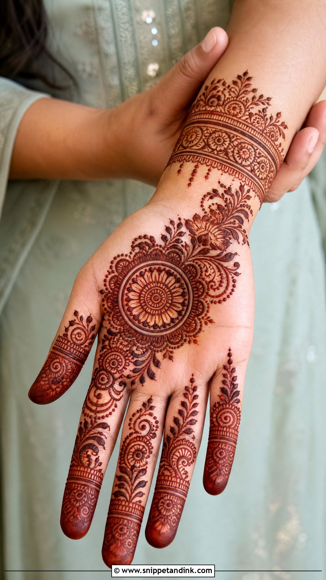 Left Palm Mehndi Design - Snippet and Ink - 30 Unique Palms Mehndi Designs