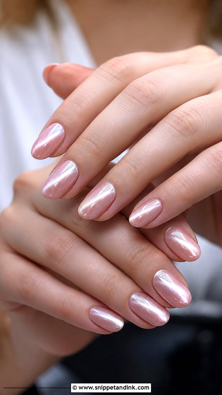 Light Pink Cat Eye Bridal Nails - Snippet and Ink - 20 Light Pink Bridal Nails