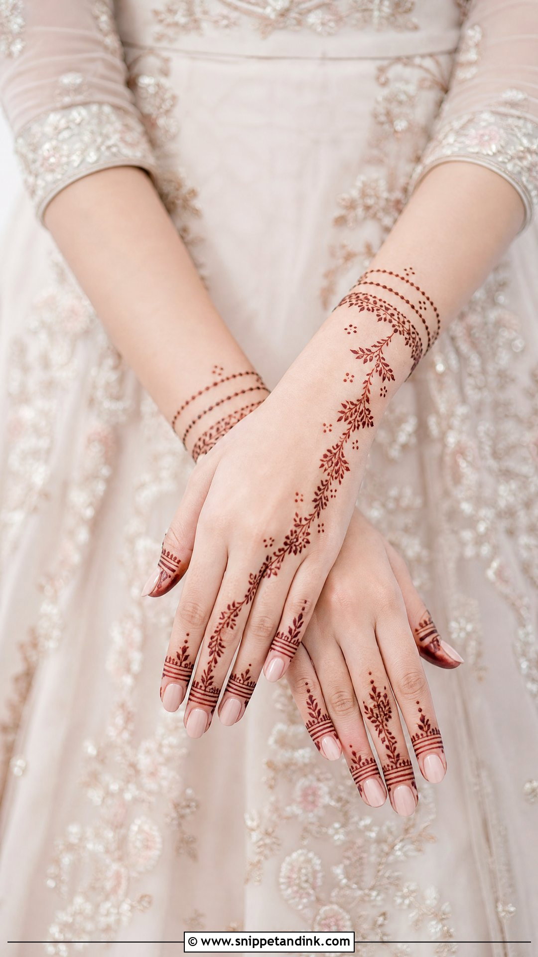 Lightweight Mehndi Lehnga Design - Snippet and Ink - 25 Mehndi Lehnga Designs