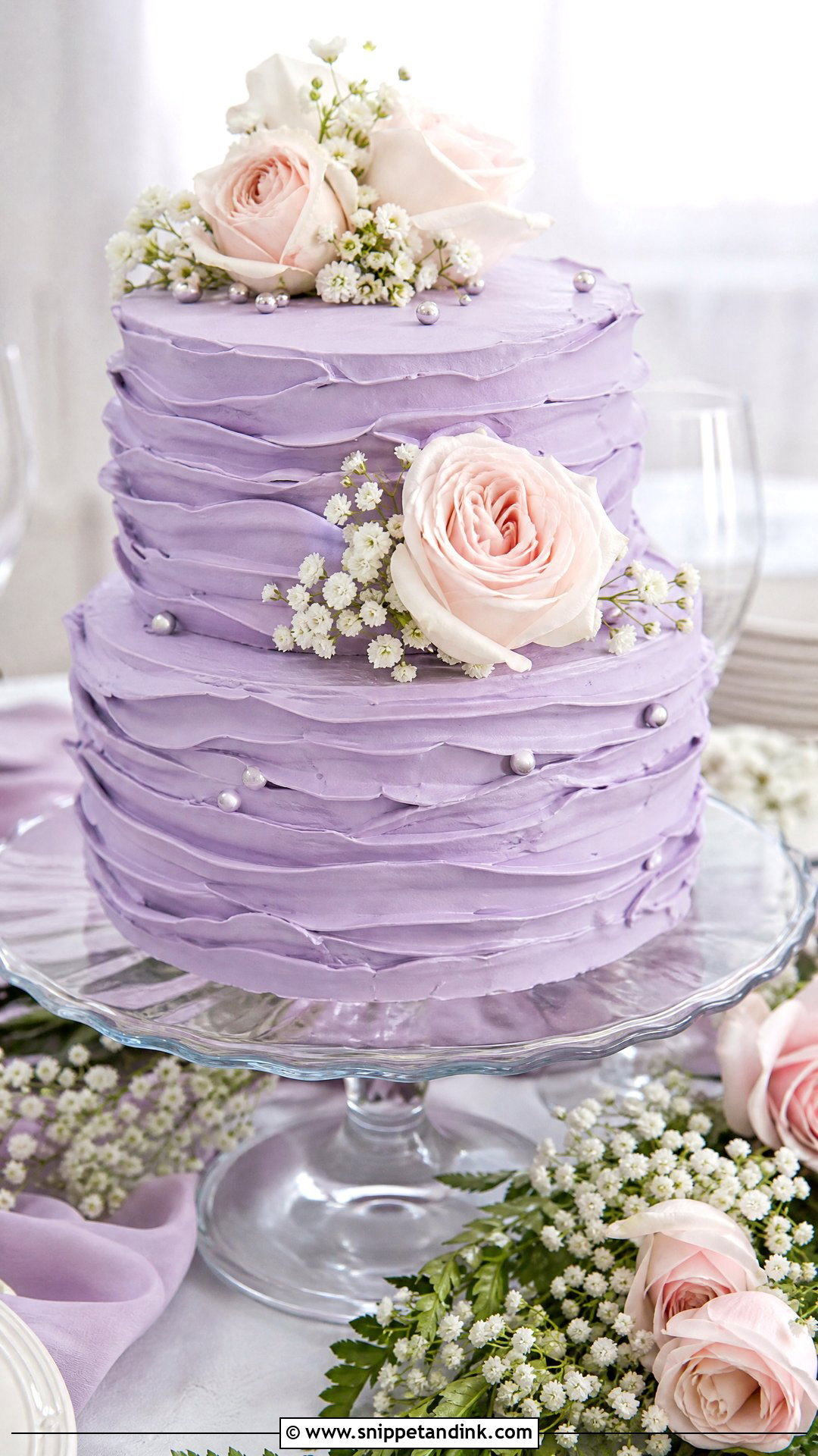 Lilac Wedding Cake - Snippet and Ink - 20 Purple Wedding Cakes