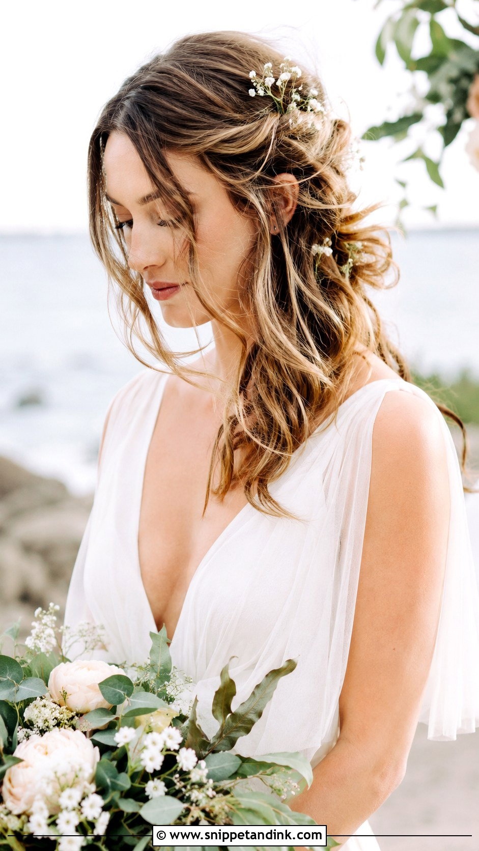 Loose Beach Waves - Snippet and Ink - 20 Curled Wedding Hair Down Ideas