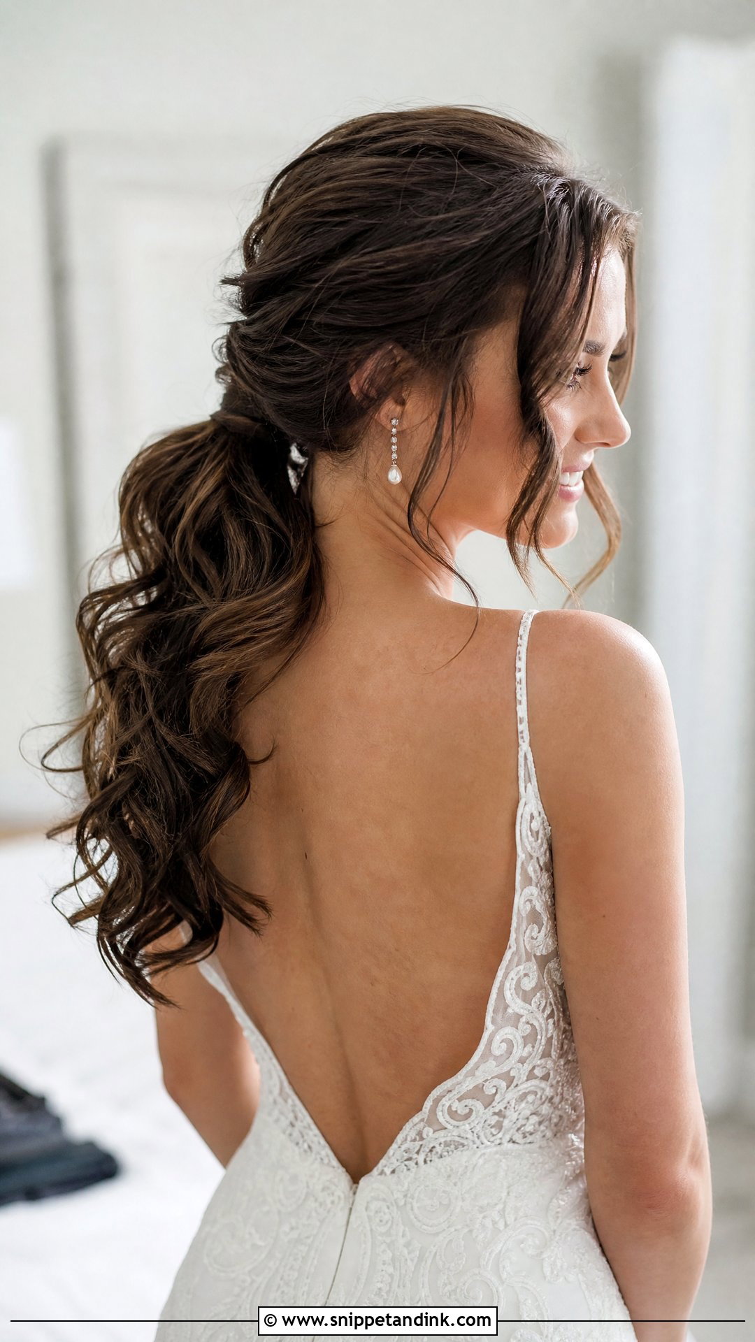 Loose Curls Ponytail Wedding Hair - Snippet and Ink - 20 Loose Curls Wedding Hair