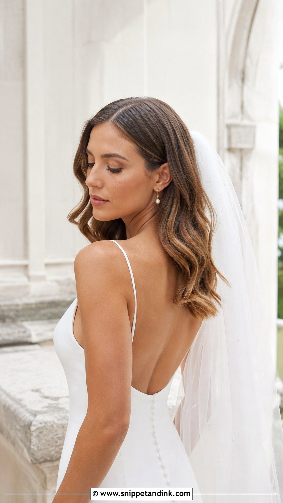 Loose Waves Below The Ear - Snippet and Ink - 20 Loose Waves Wedding Hair
