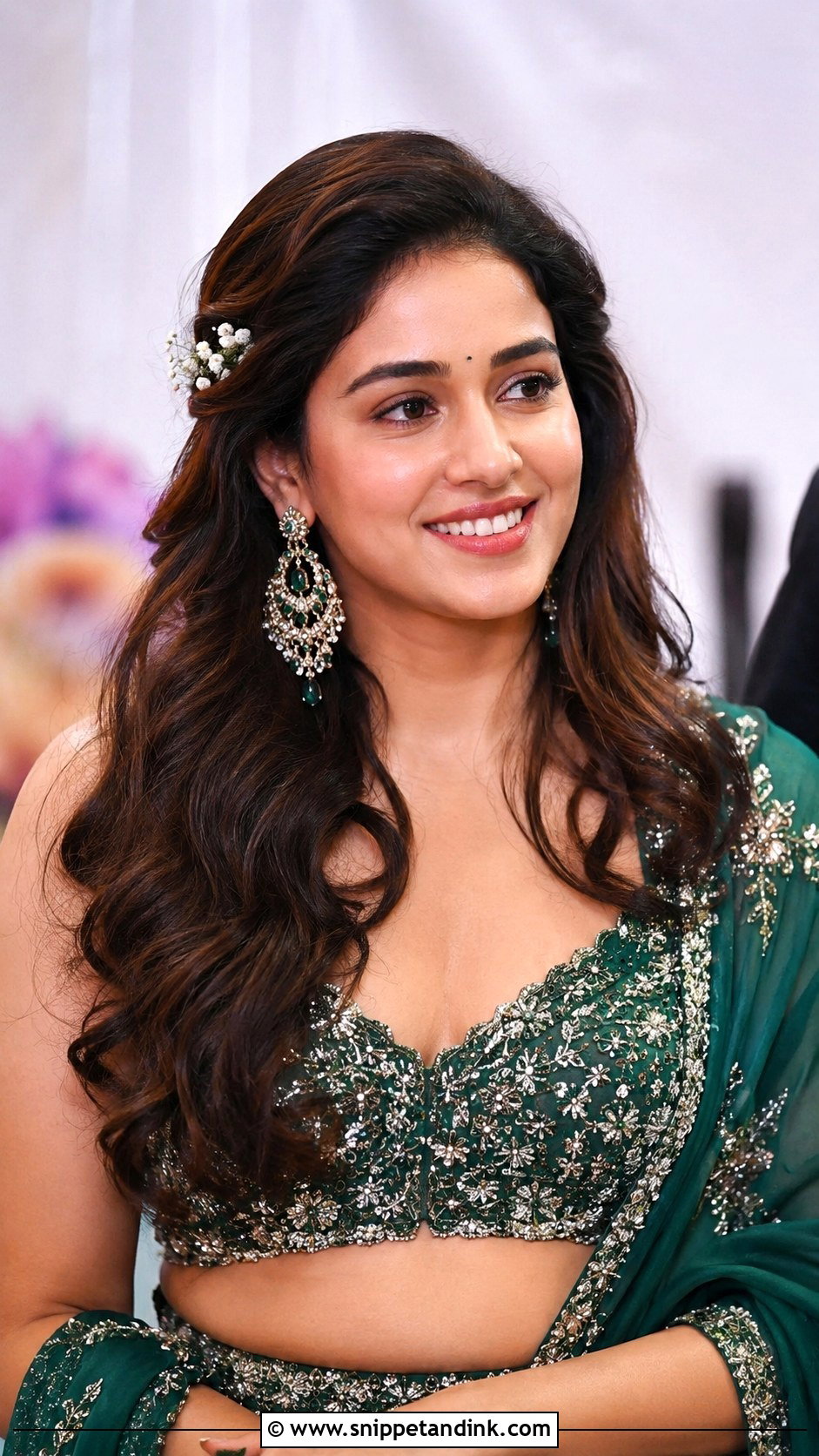 Loose Wavy Open Hair Look - Snippet and Ink - 25 Telugu Bride Hairstyles