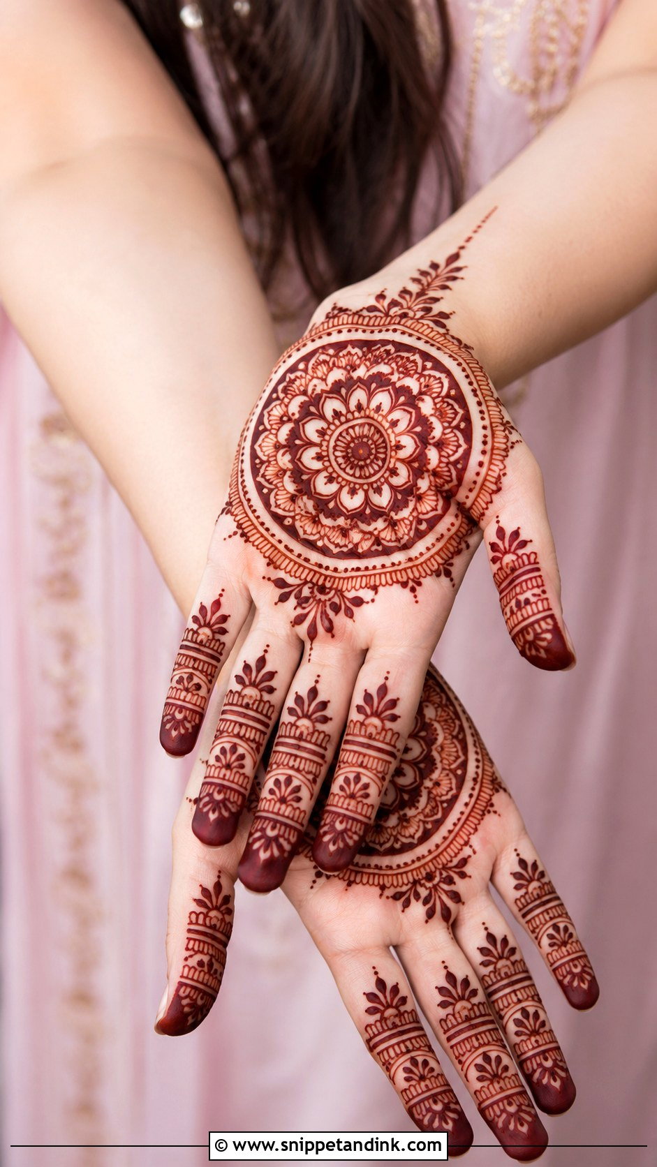 Lotus Tikki Mehndi Design - Snippet and Ink - 35 Tikki Mehndi Design Ideas