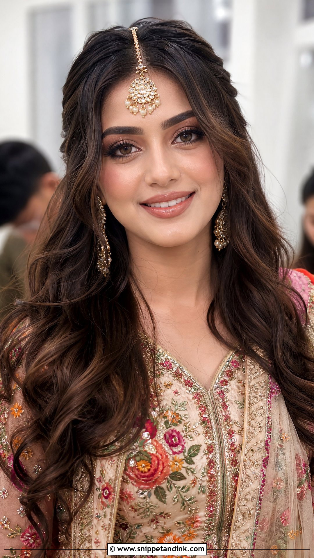 Maang Tikka With Open Wavy Hair - Snippet and Ink - 20 Bridal Mehndi Hairstyles