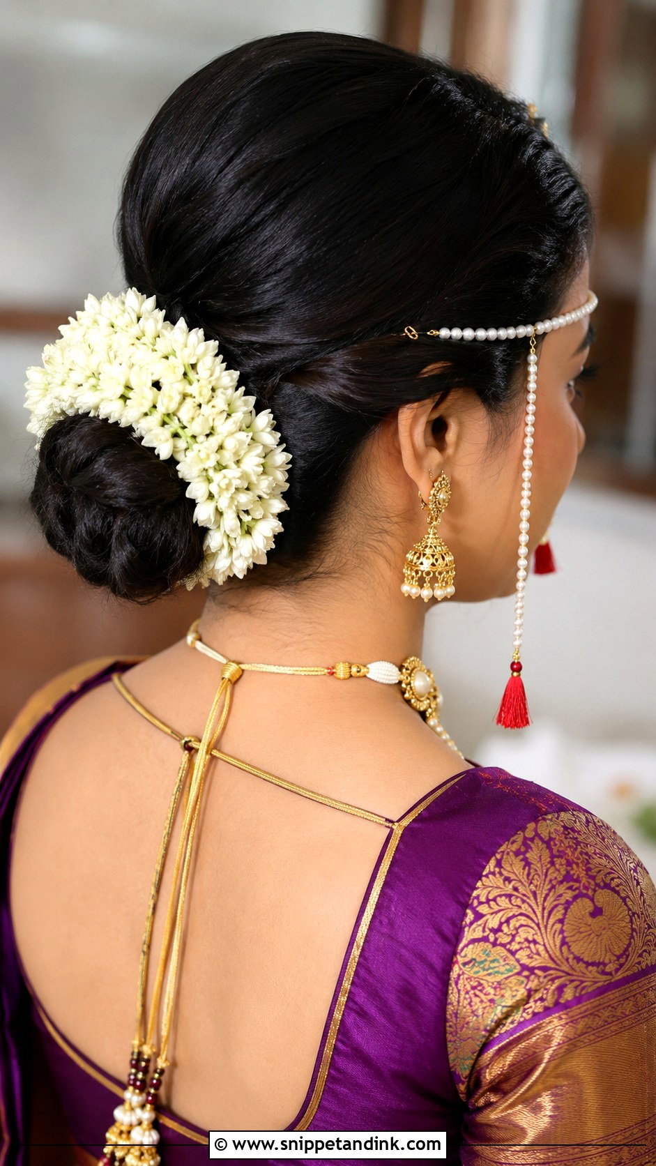 Maharashtrian Bridal Bun With Gajra - Snippet and Ink - 15 Maharashtrian Bridal Hairstyles