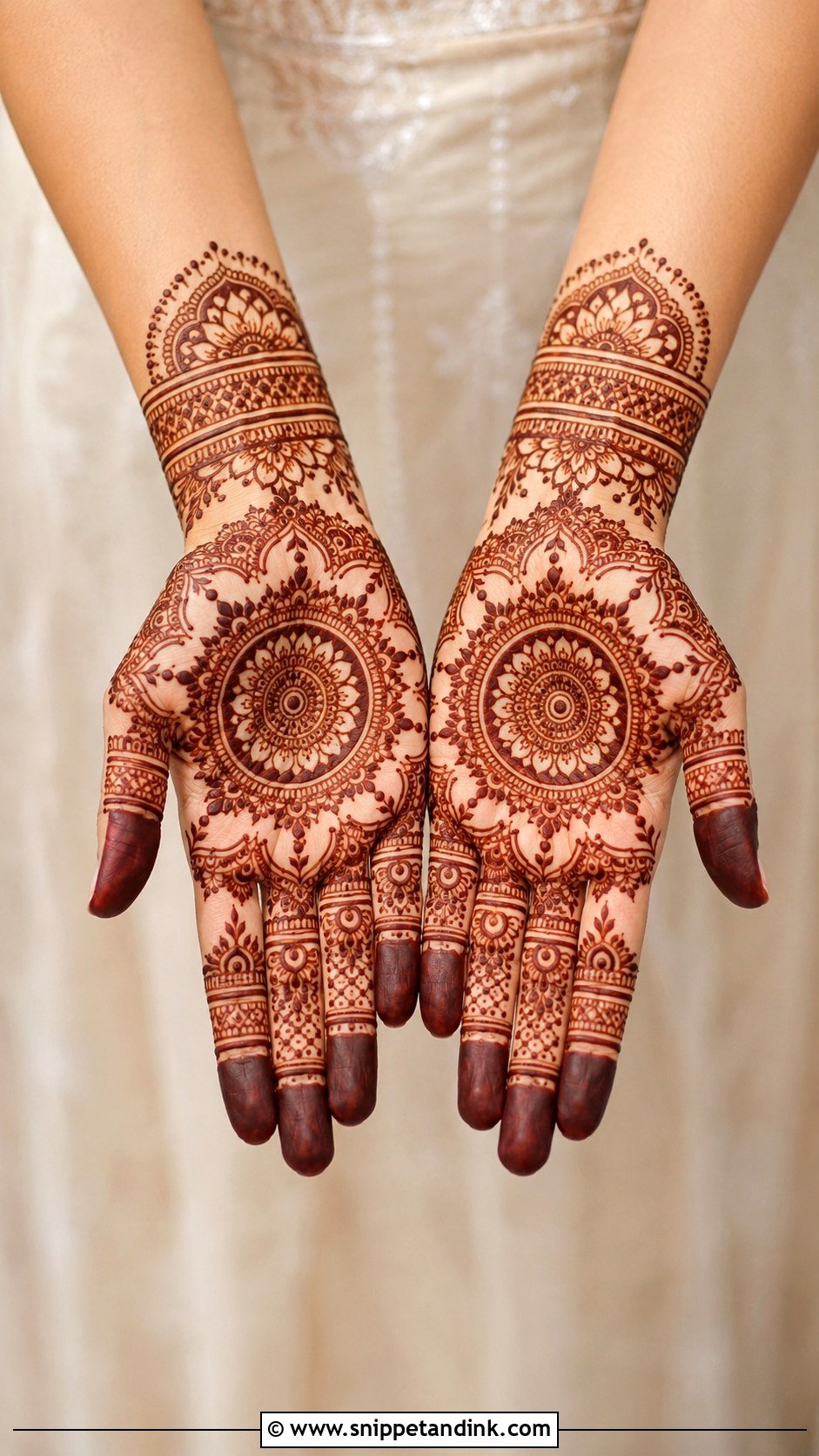 Mandala Dulhan Mehndi Design - Snippet and Ink - 35 Dulhan Mehndi Designs
