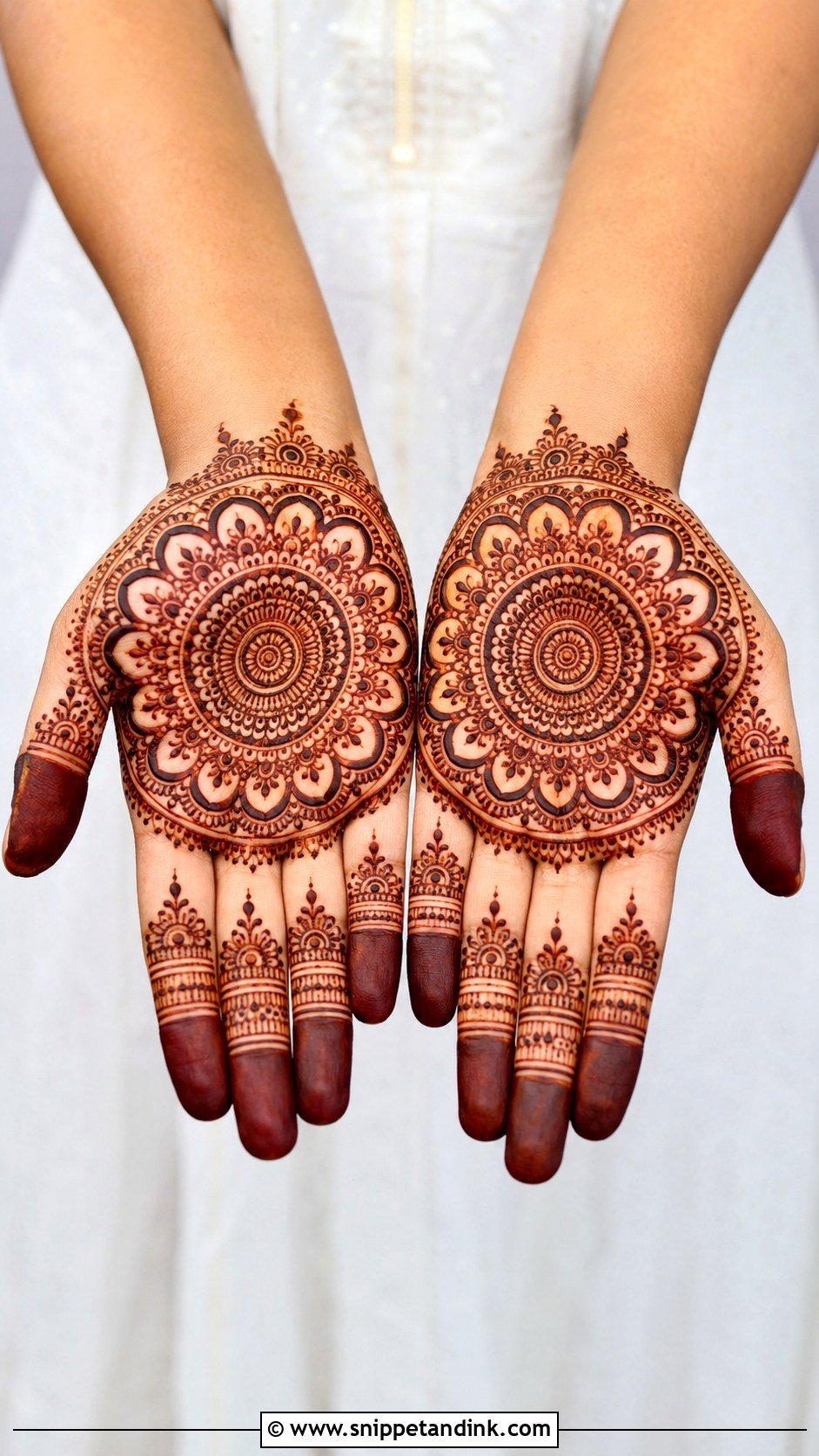 Mandala Palm Mehndi Design - Snippet and Ink - 35 Unique Palm Mehndi Design Ideas