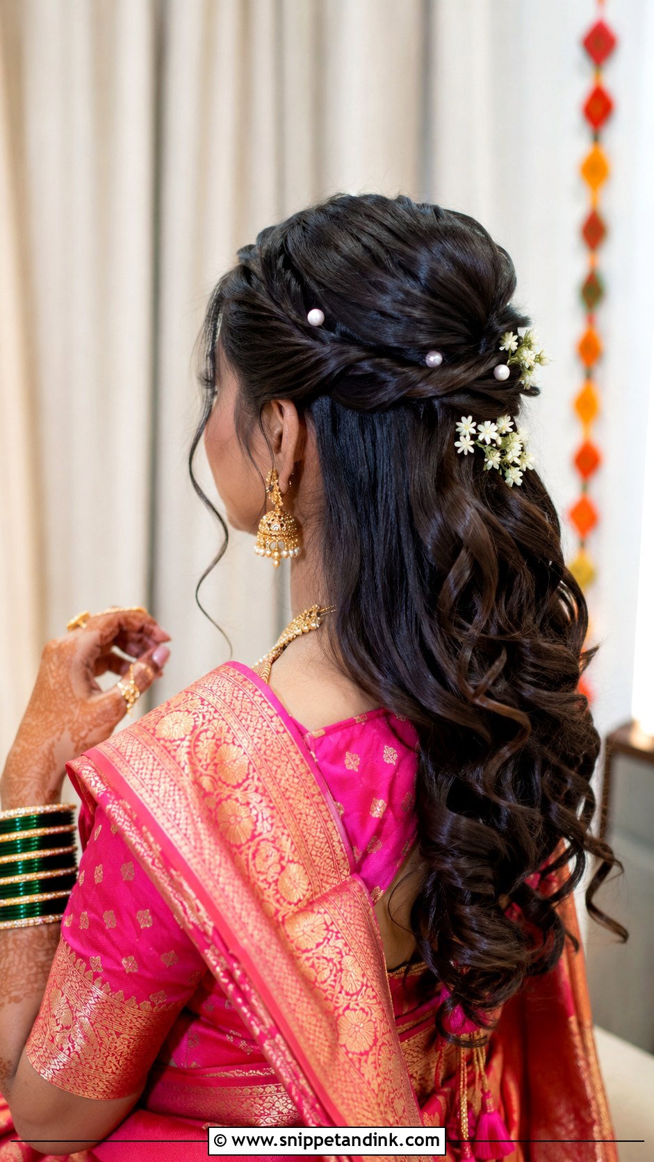 Marathi Bridal Half Up Hairstyle - Snippet and Ink - 15 Marathi Bridal Hairstyles