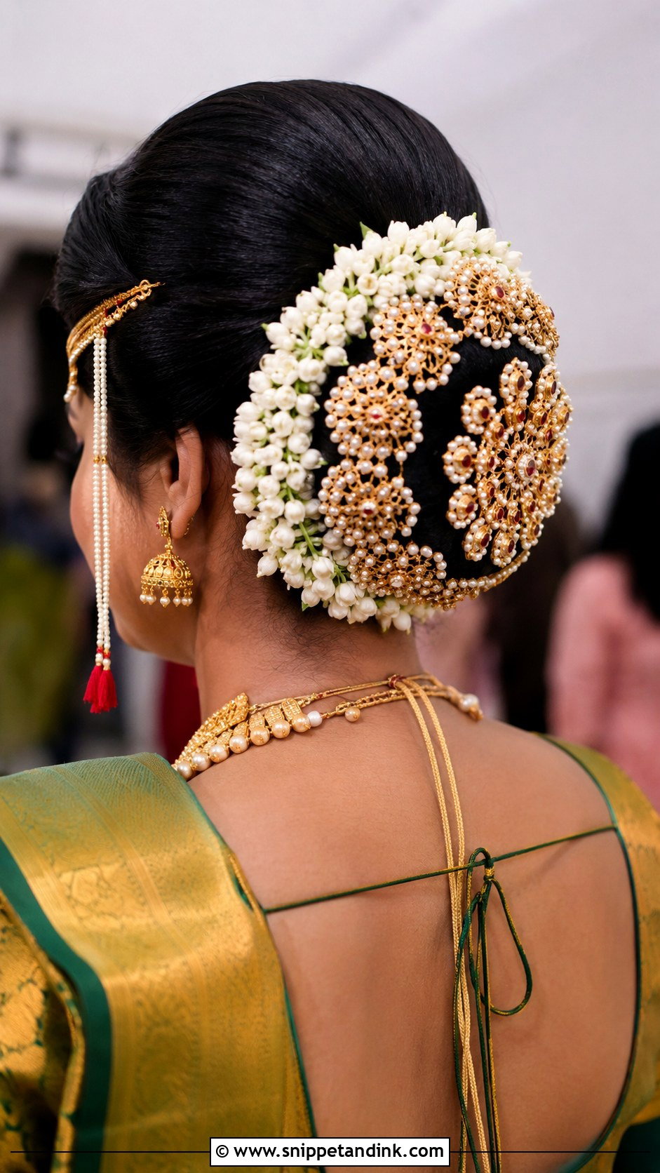 Marathi Wedding Veni Phool Bun - Snippet and Ink - 15 Marathi Wedding Hairstyle Ideas